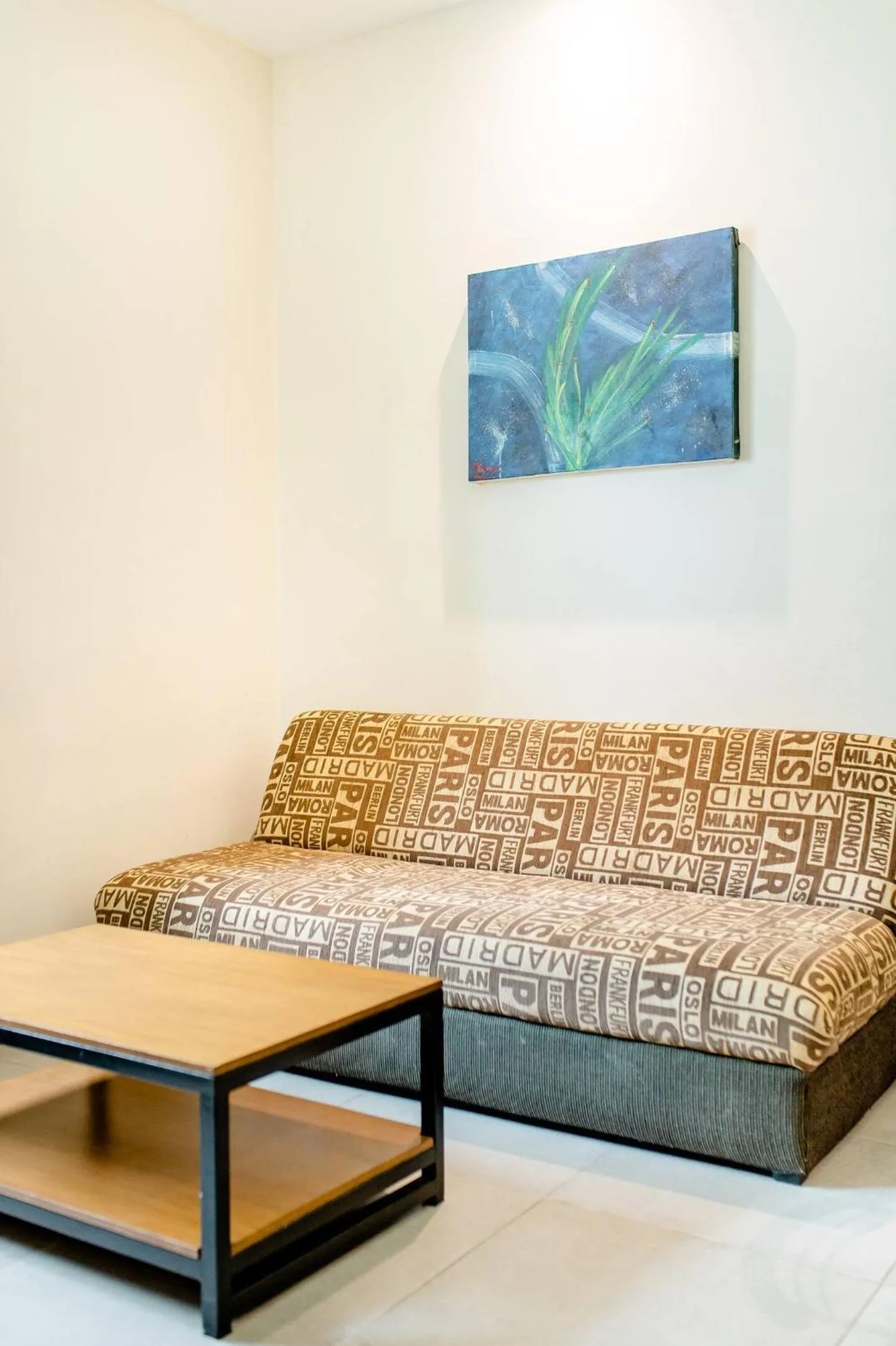 Communal lounge/ TV room in Viento Suites Cancún