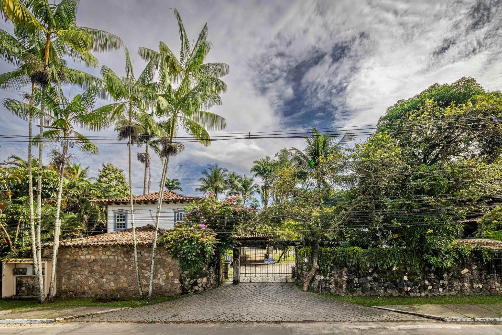 Property building in Casa Condominio Piccola Paraty