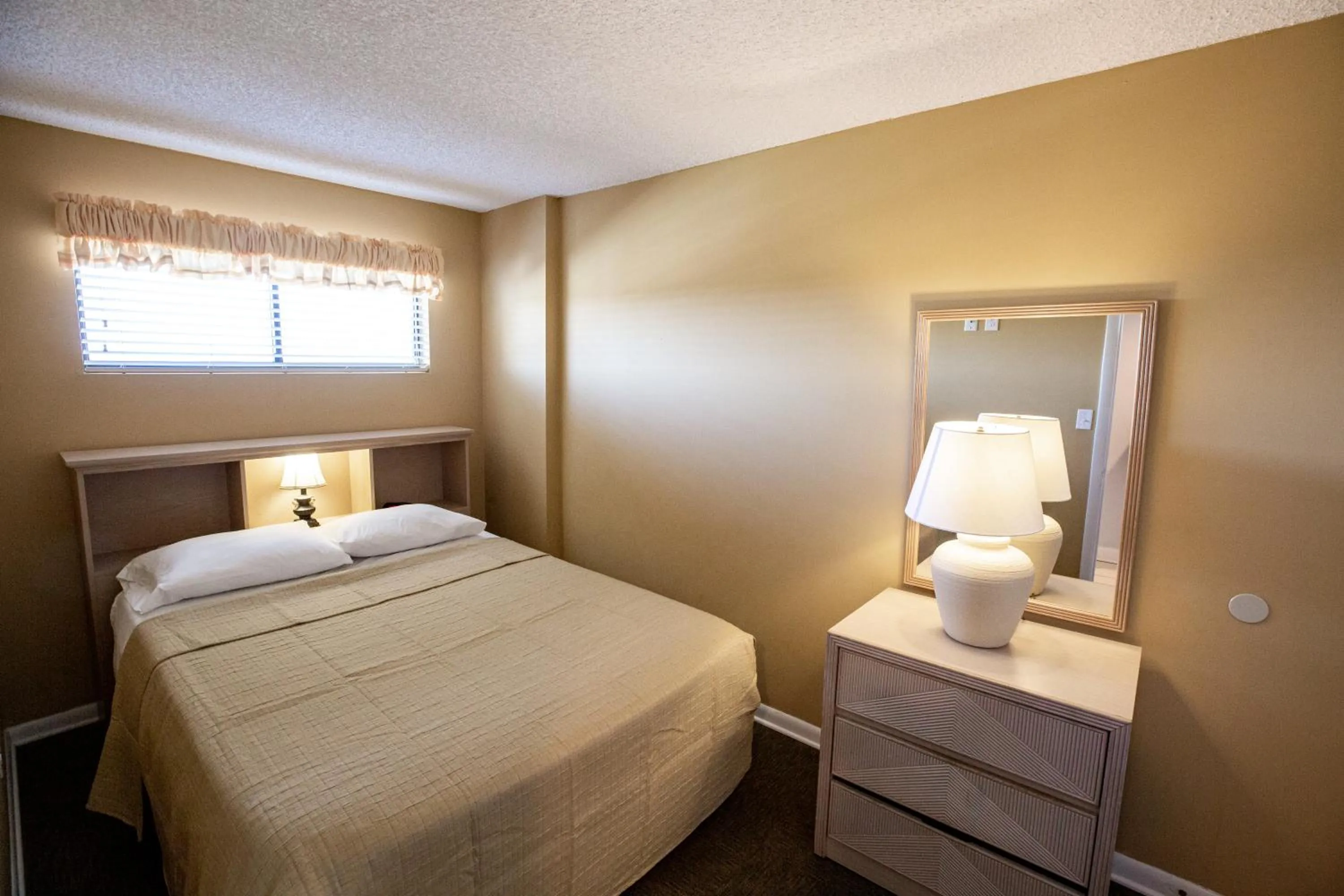 Bed in Atalaya Towers