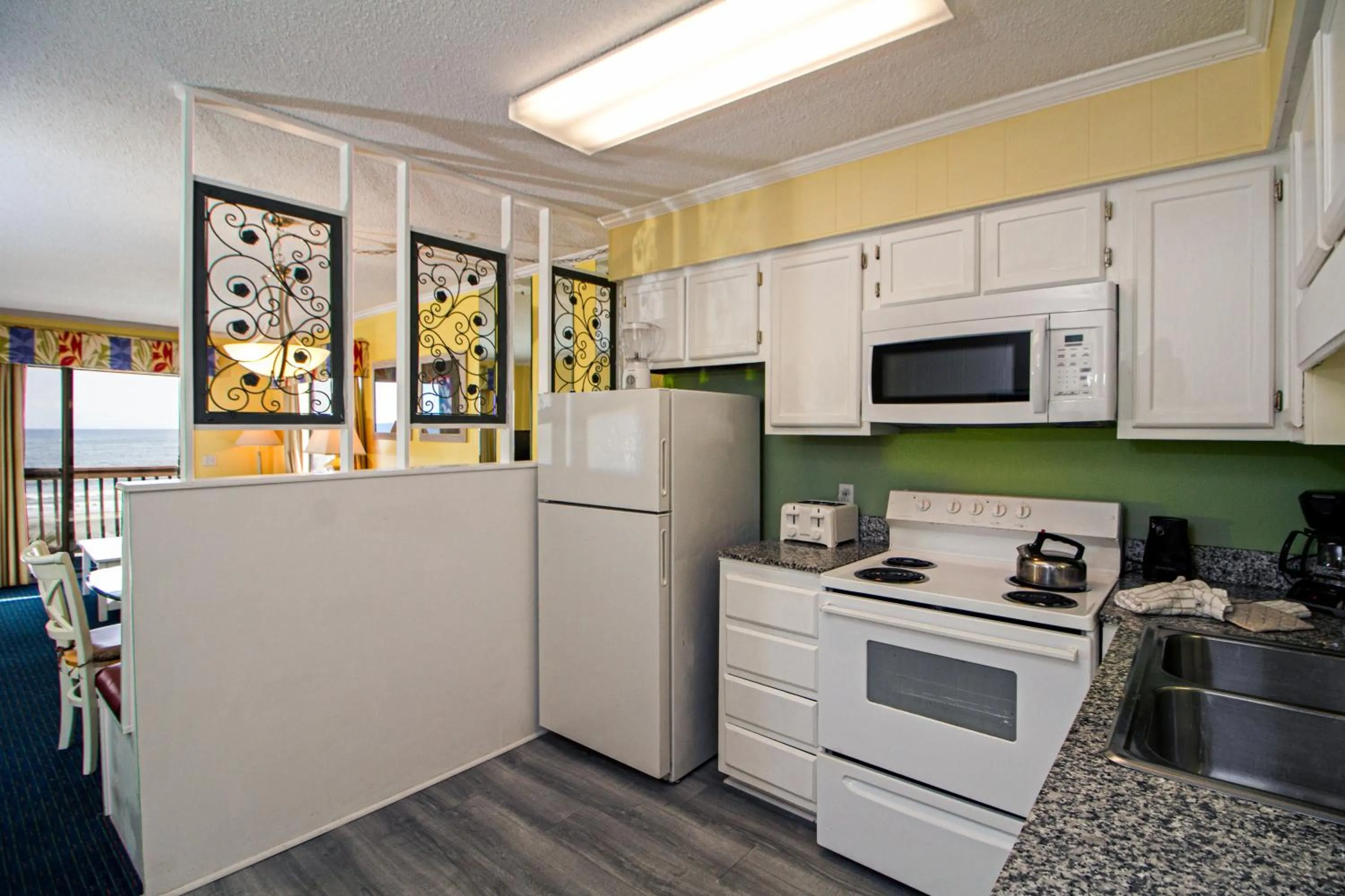 Kitchen or kitchenette in Ocean Forest Colony