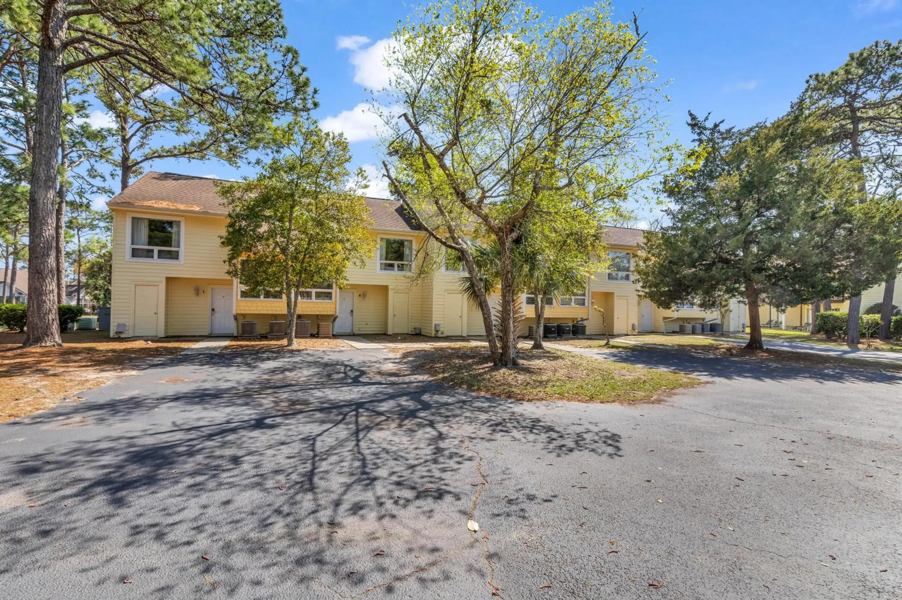 Property building in The Links Property building in The Links