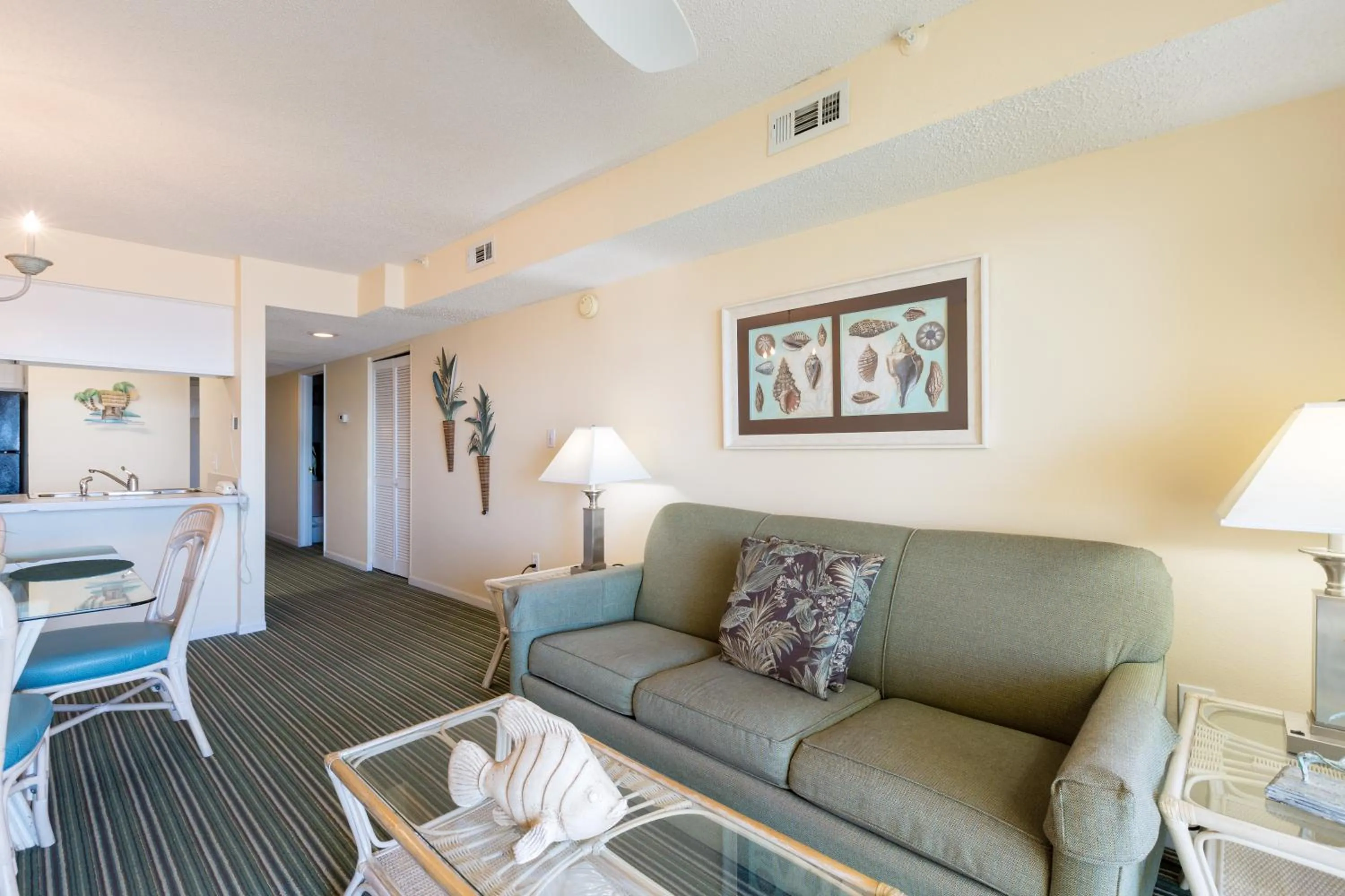 Living room in Windy Shores II
