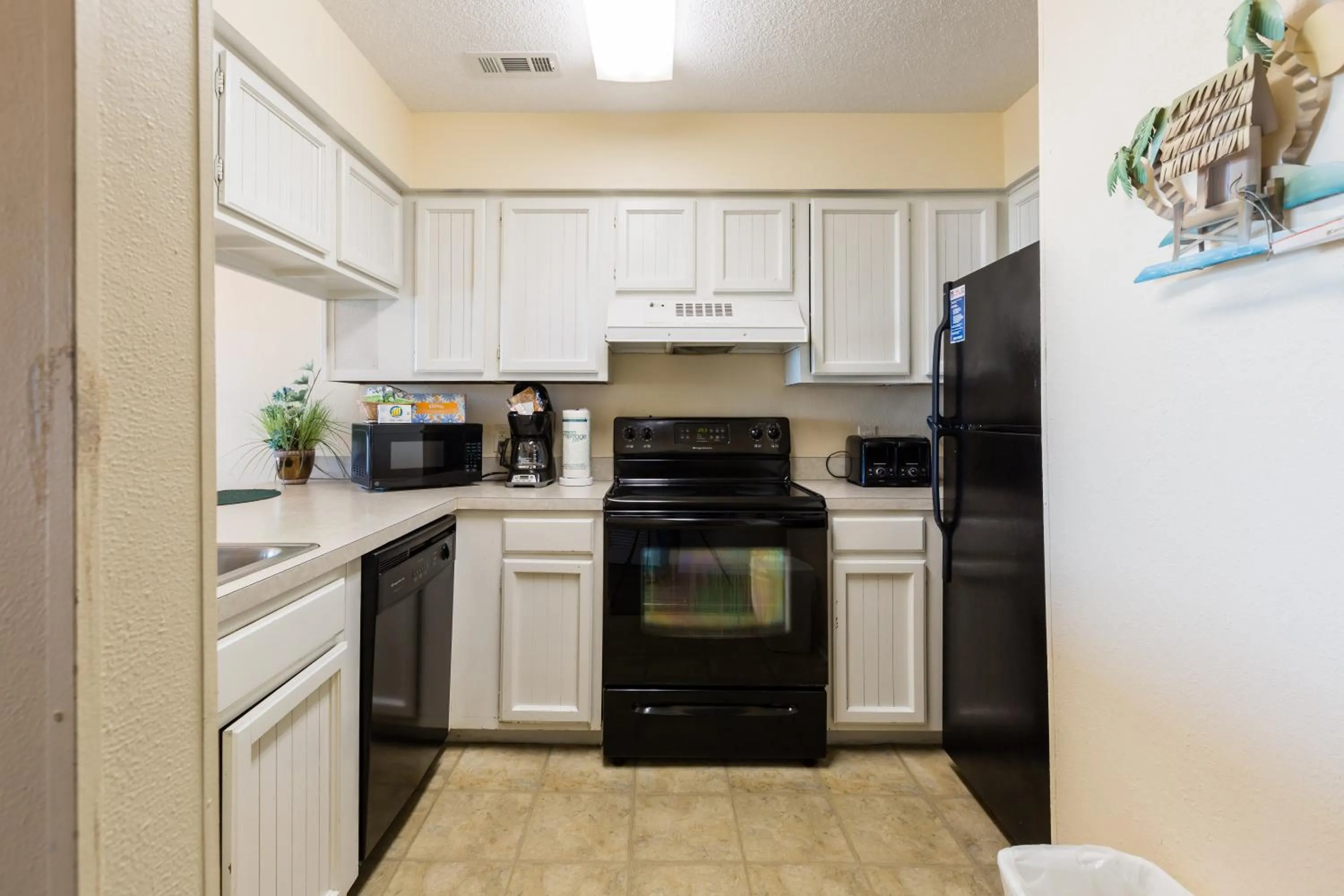 Kitchen or kitchenette in Windy Shores II