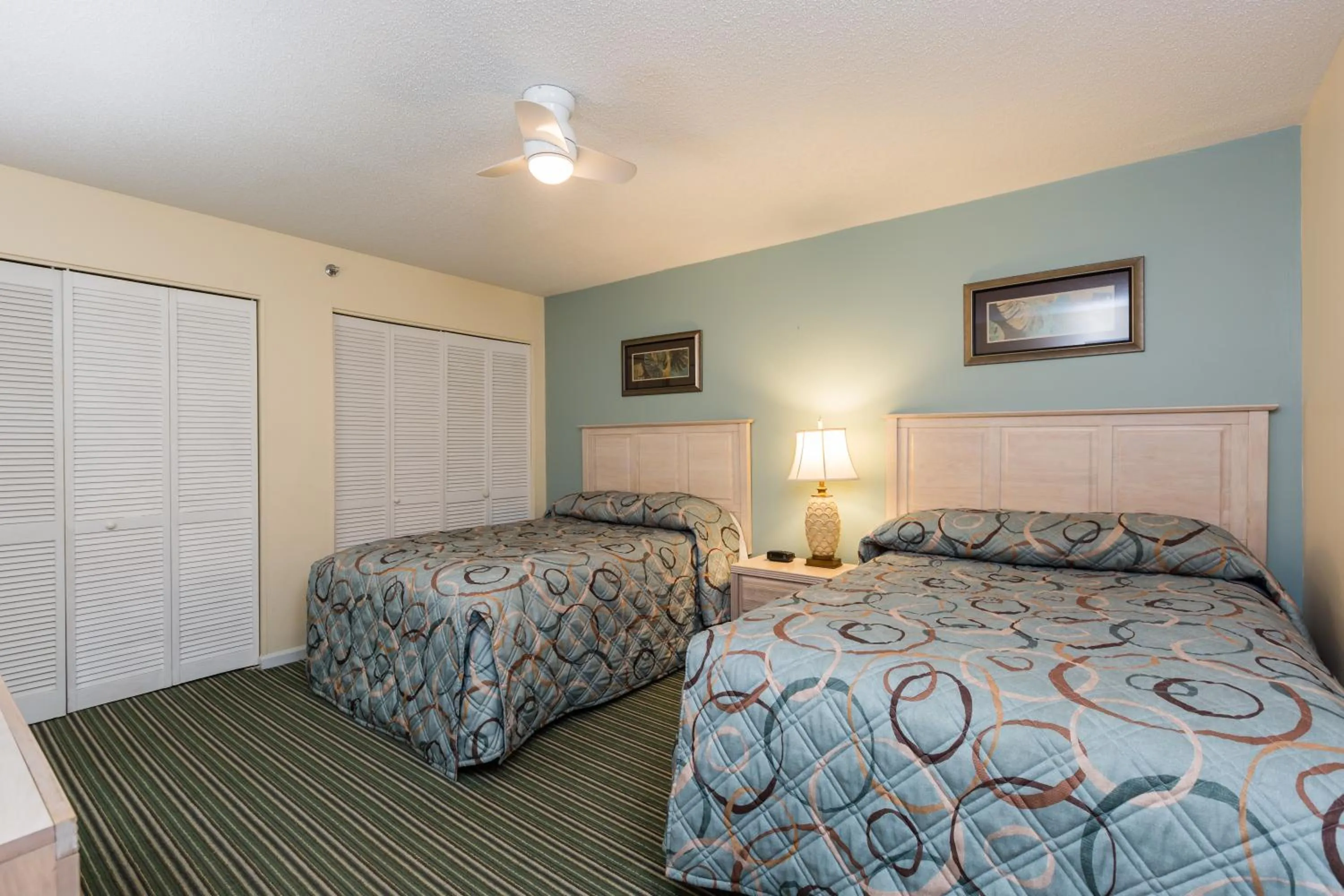 Bedroom, Bed in Windy Shores II