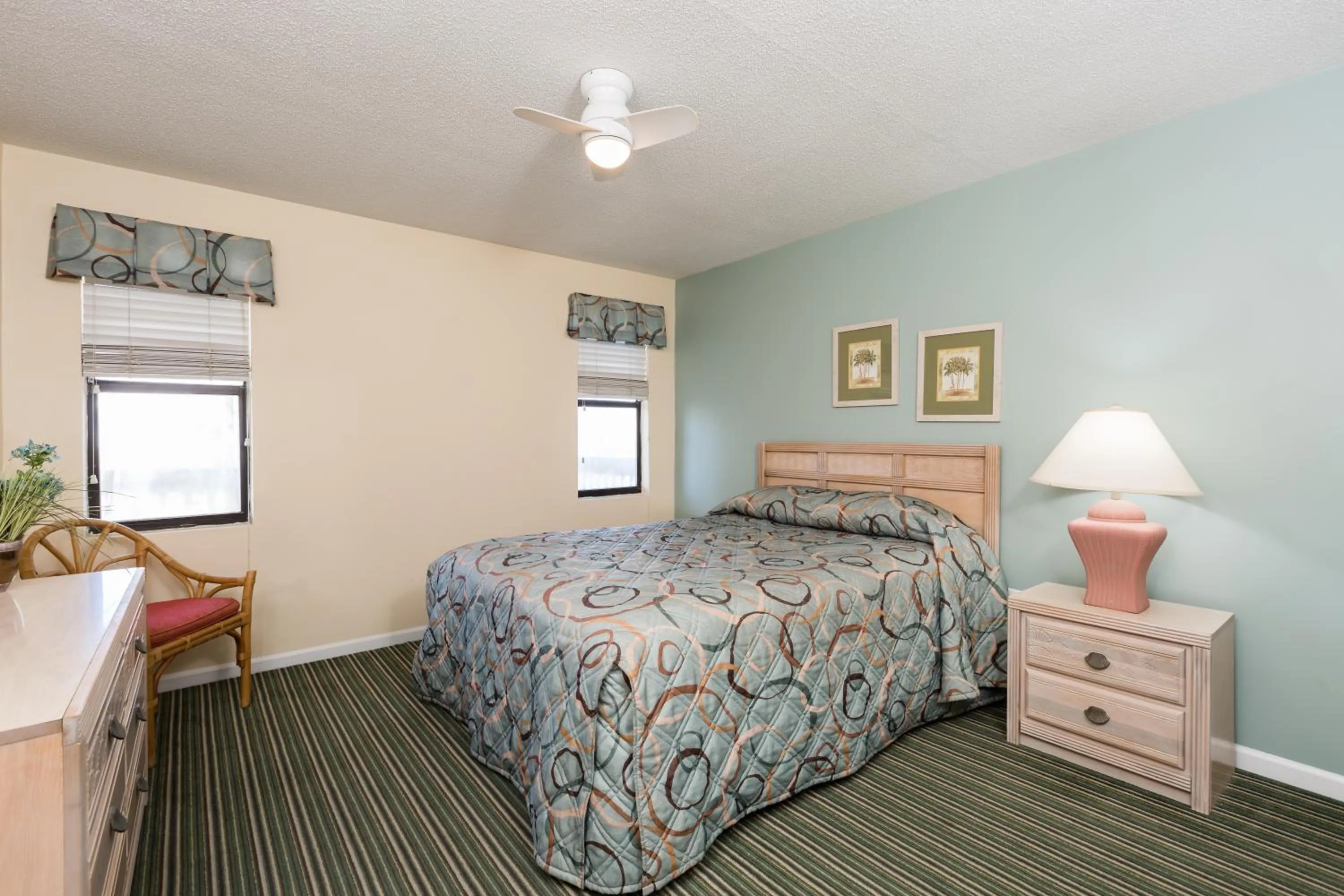 Bedroom, Bed in Windy Shores II