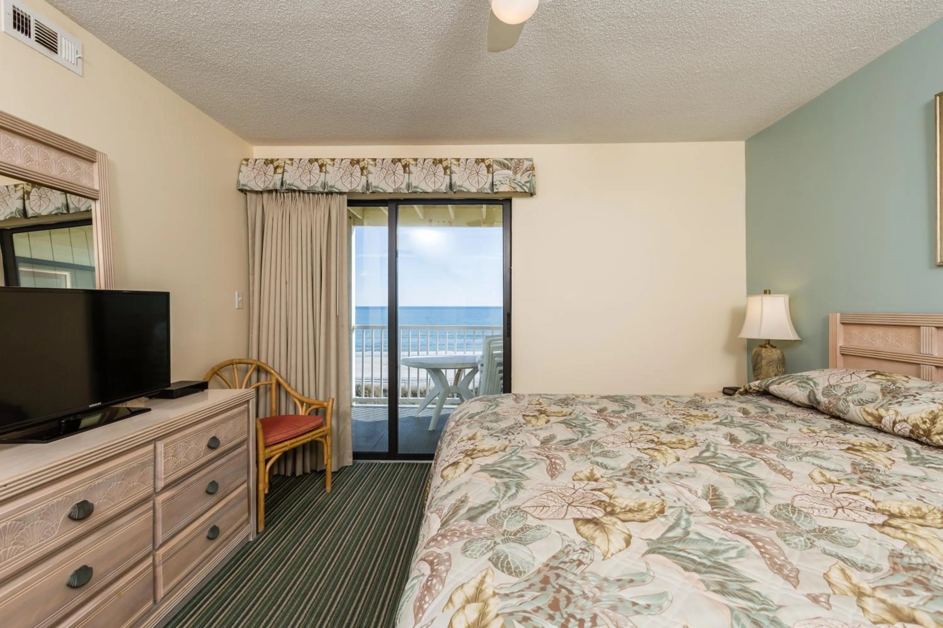 Balcony/Terrace, Bed in Windy Shores II