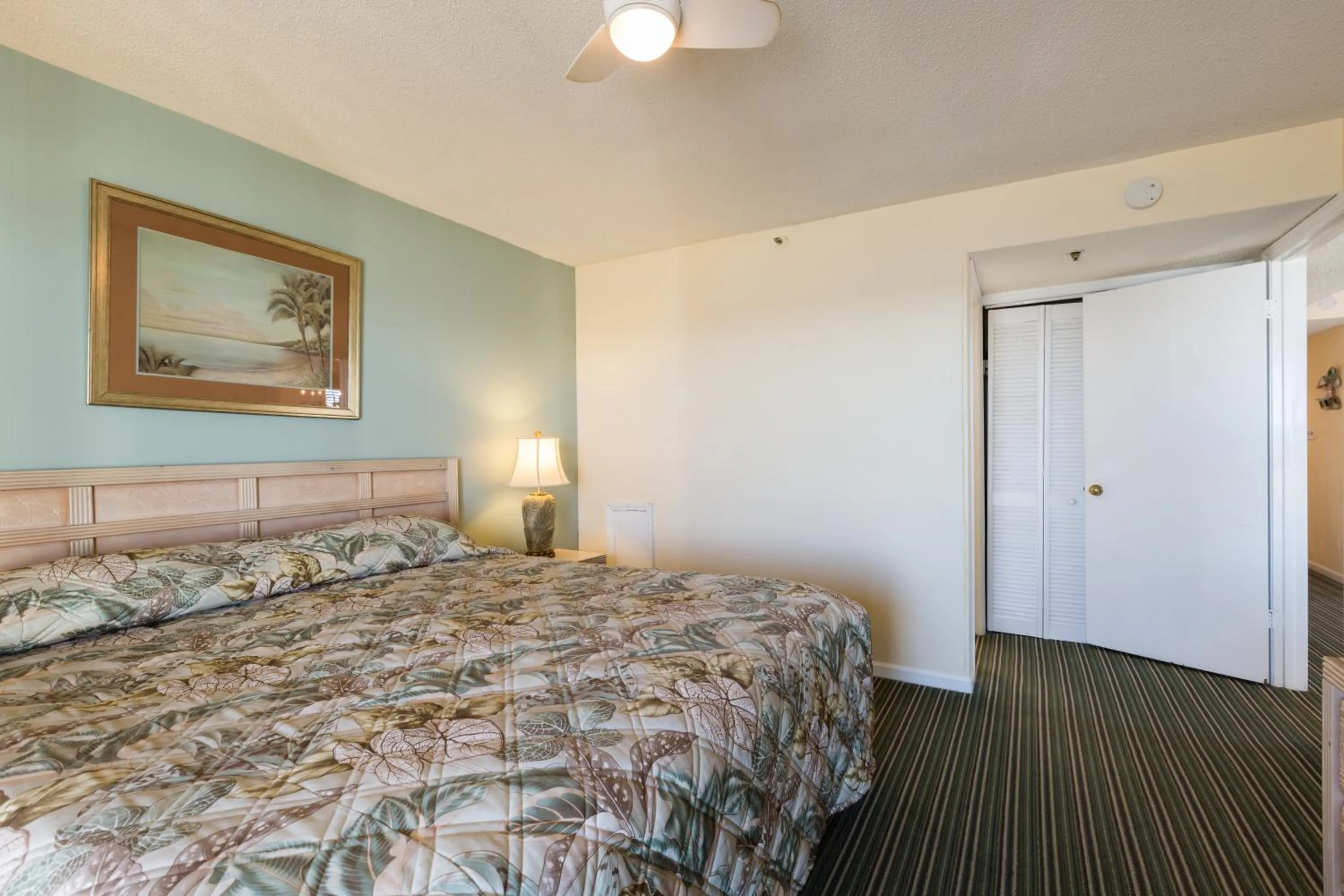 Bedroom, Bed in Windy Shores II