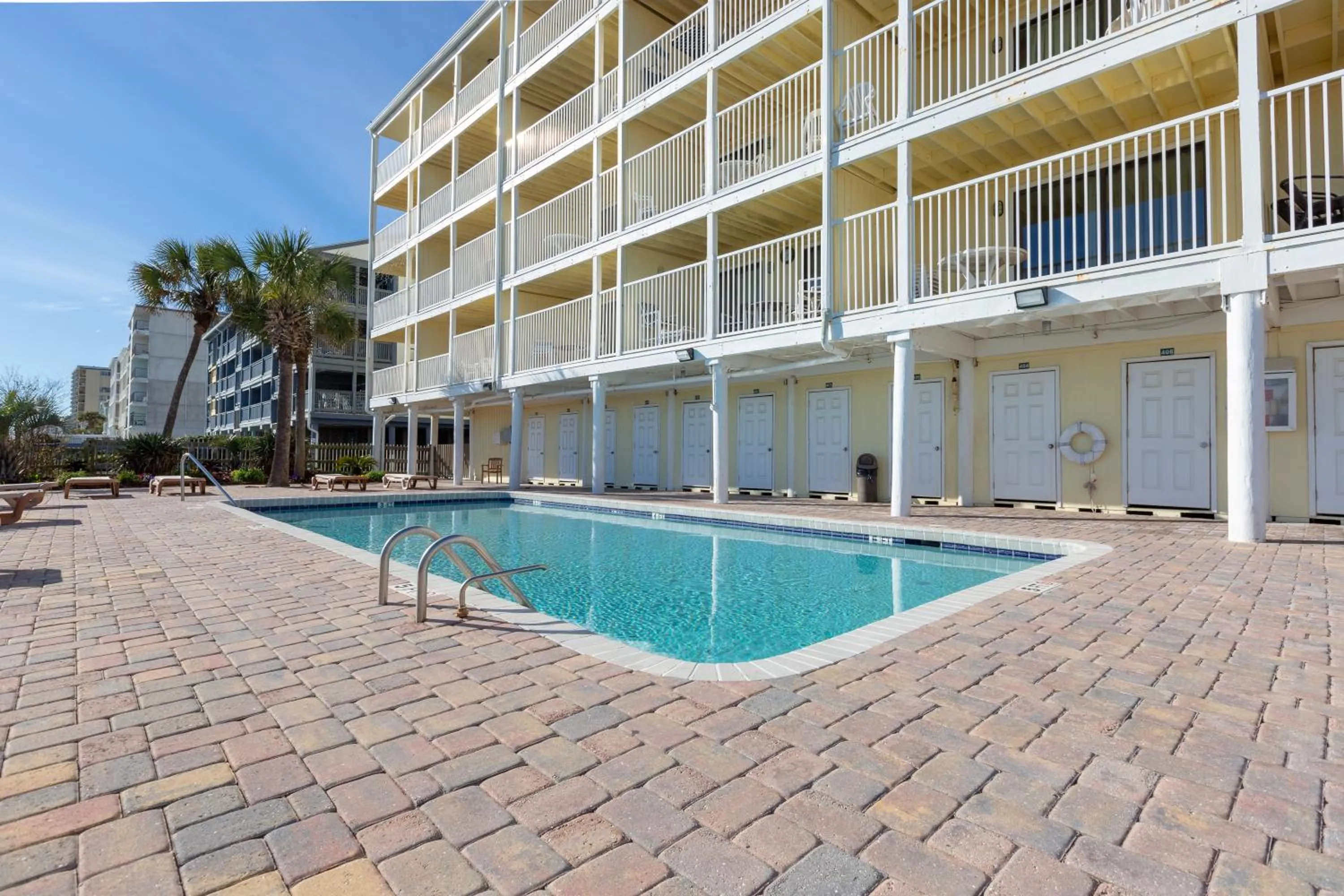 Swimming pool in Windy Shores II