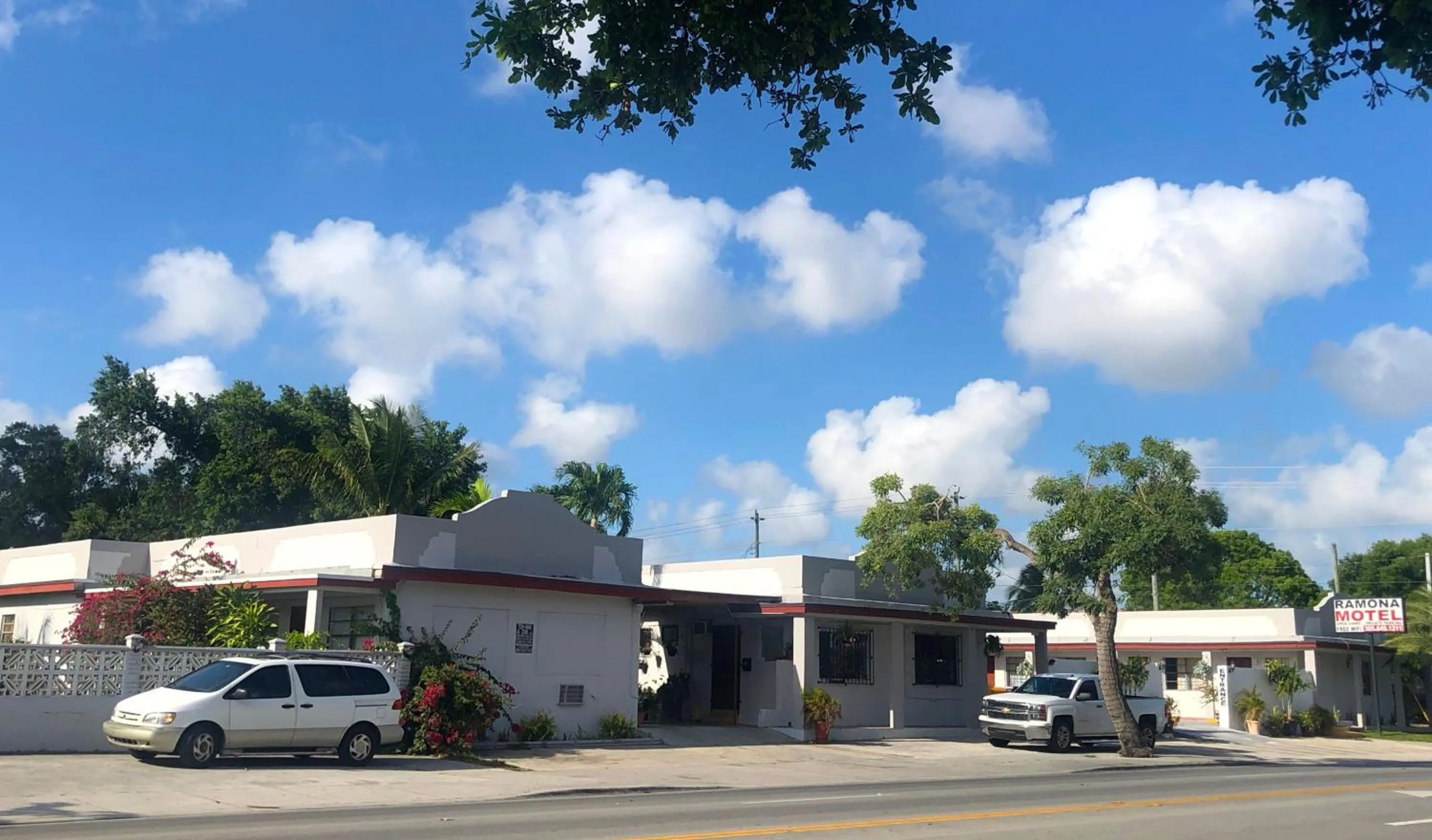 Property building in Ramona Motel