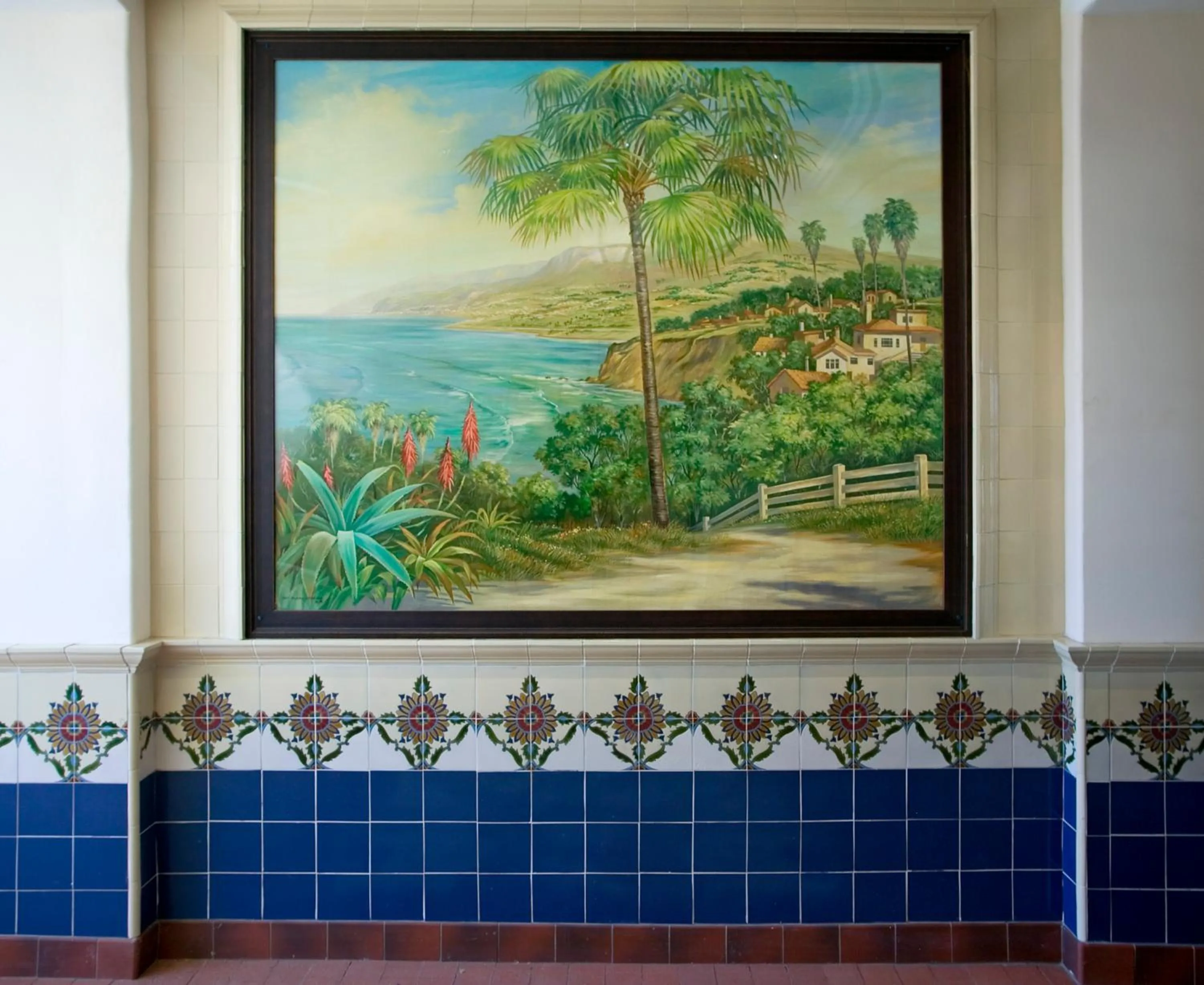 Decorative detail in Harbor View Inn