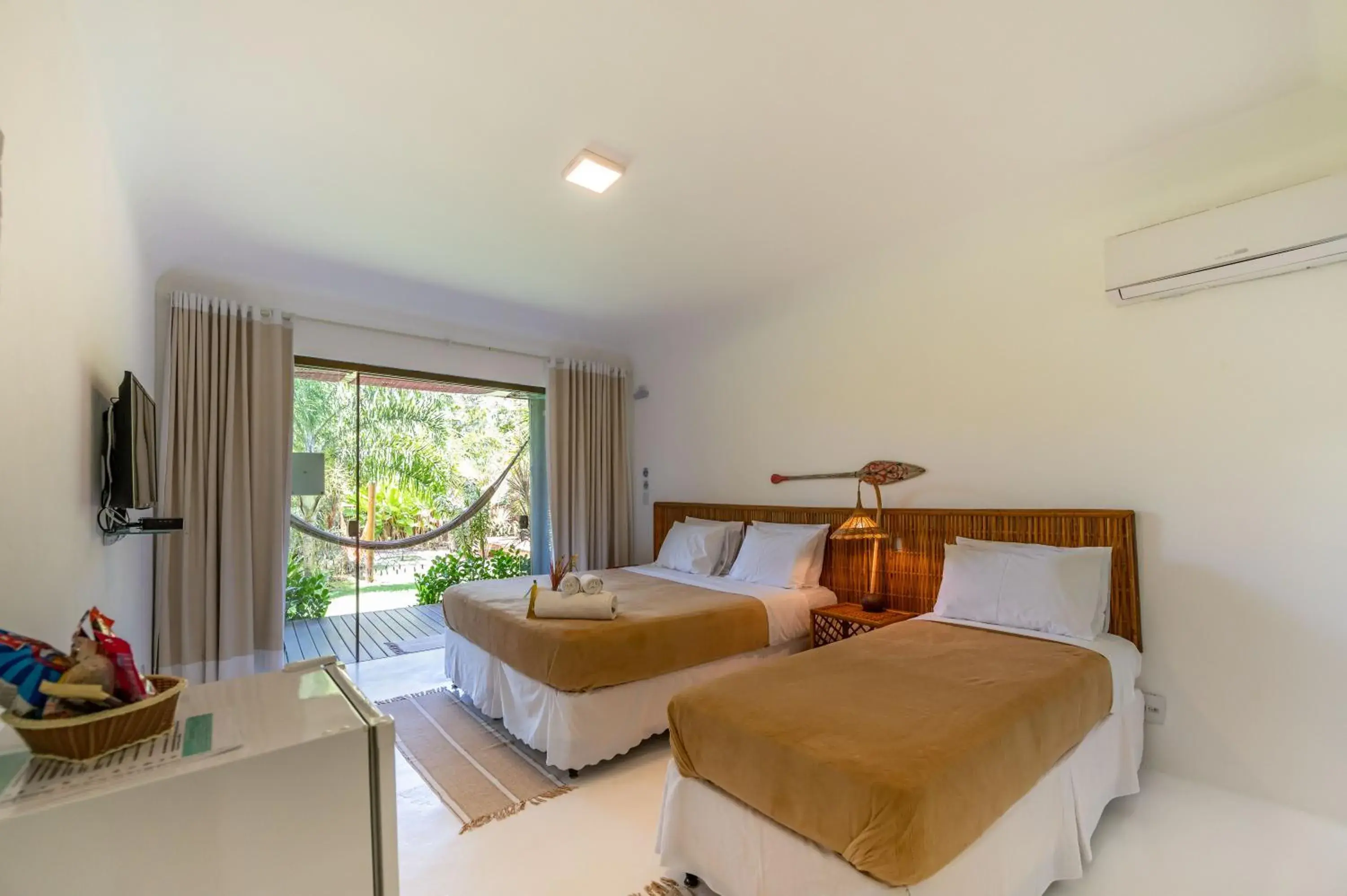 Triple Room with Pool View in Sup House Barra Grande Triple Room with Pool View in Sup House Barra Grande