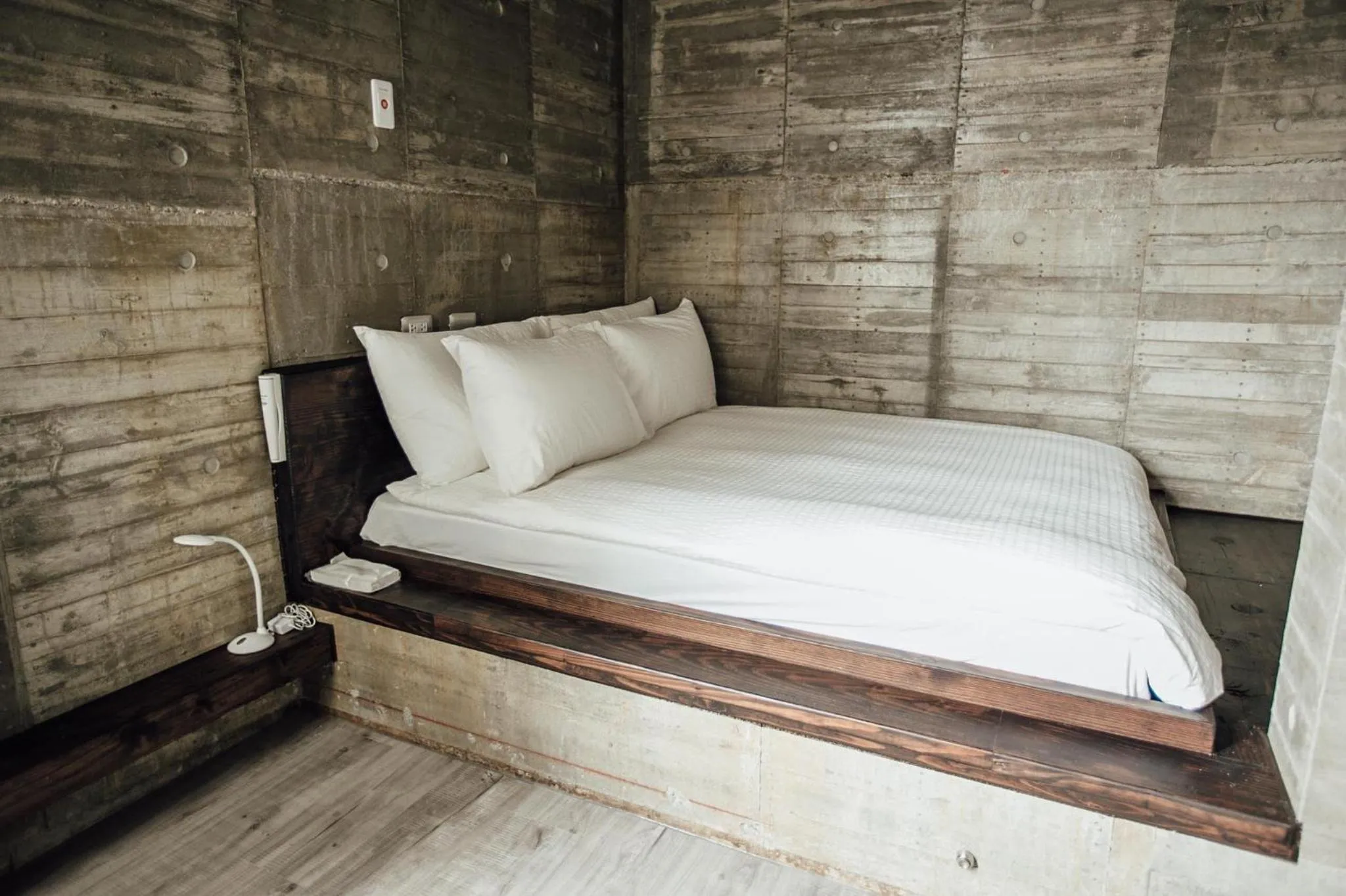 Bed in Enishi Resort Villa