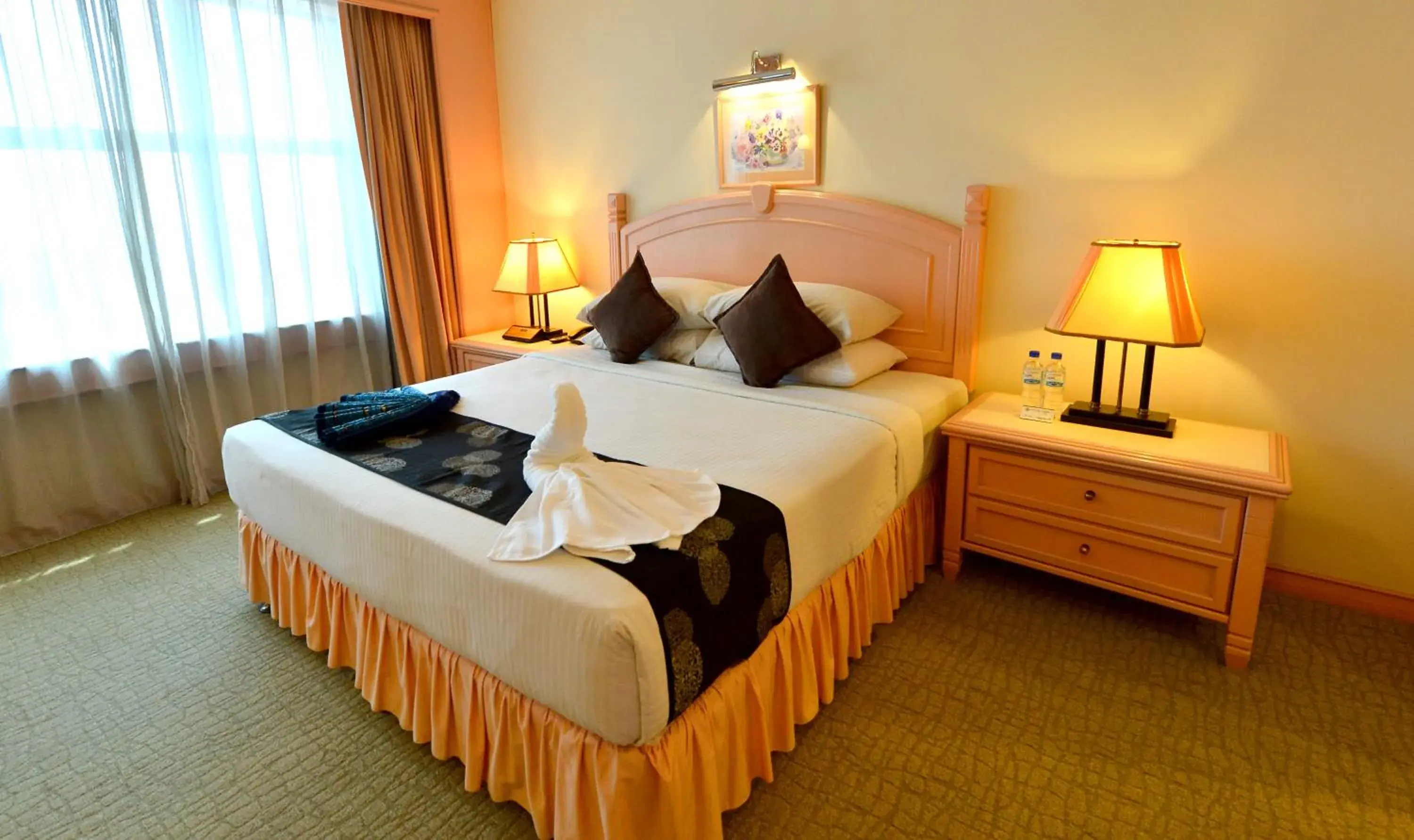 Bed in Emerald Puteri Hotel Bed in Emerald Puteri Hotel