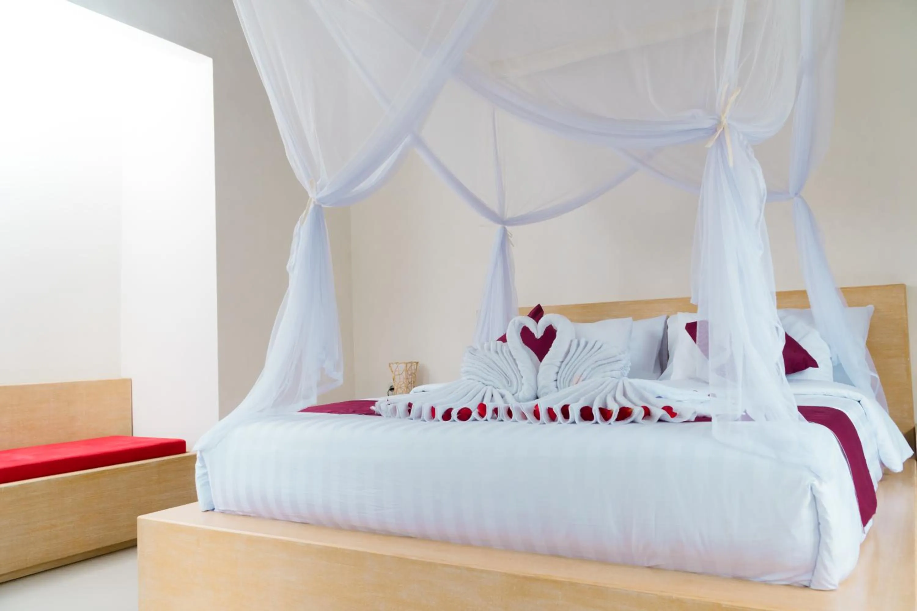 Bedroom, Bed in Three Gold Luxury Private Villas