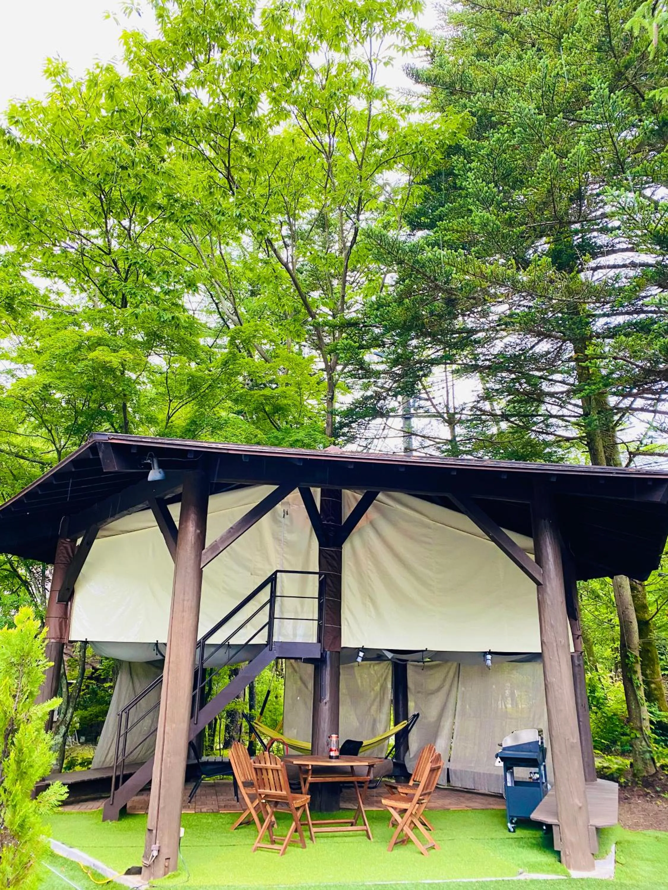 Property building in Ikoisanso