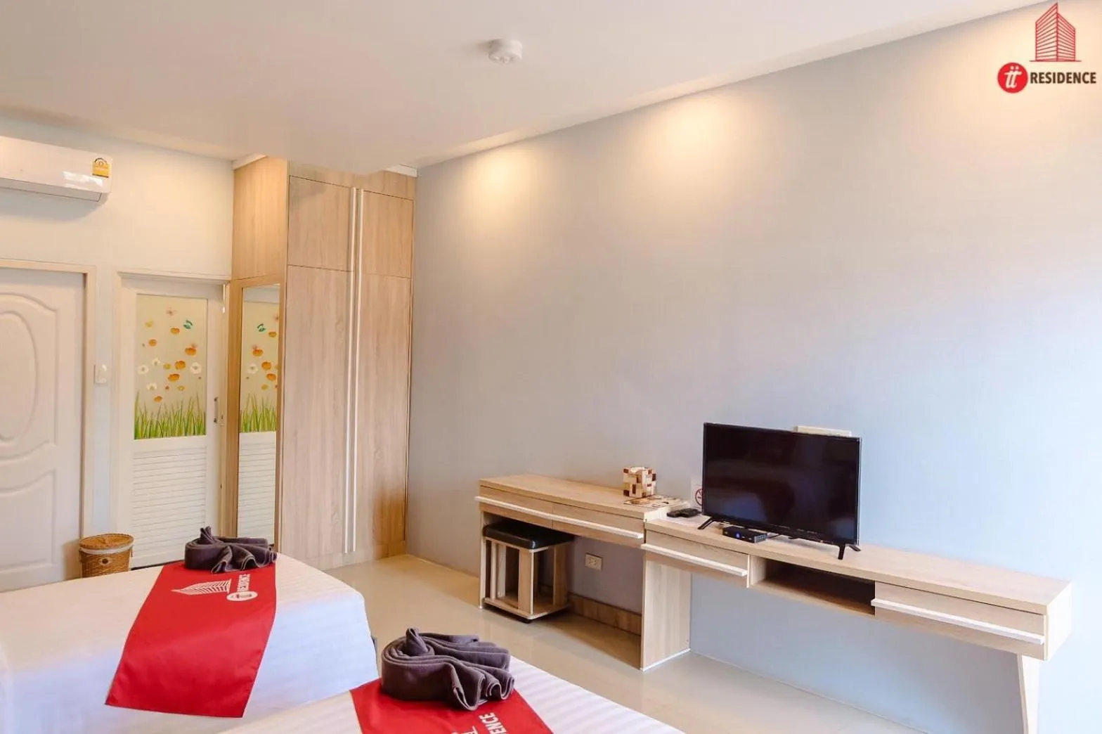 Property building, Bed in tt Residence