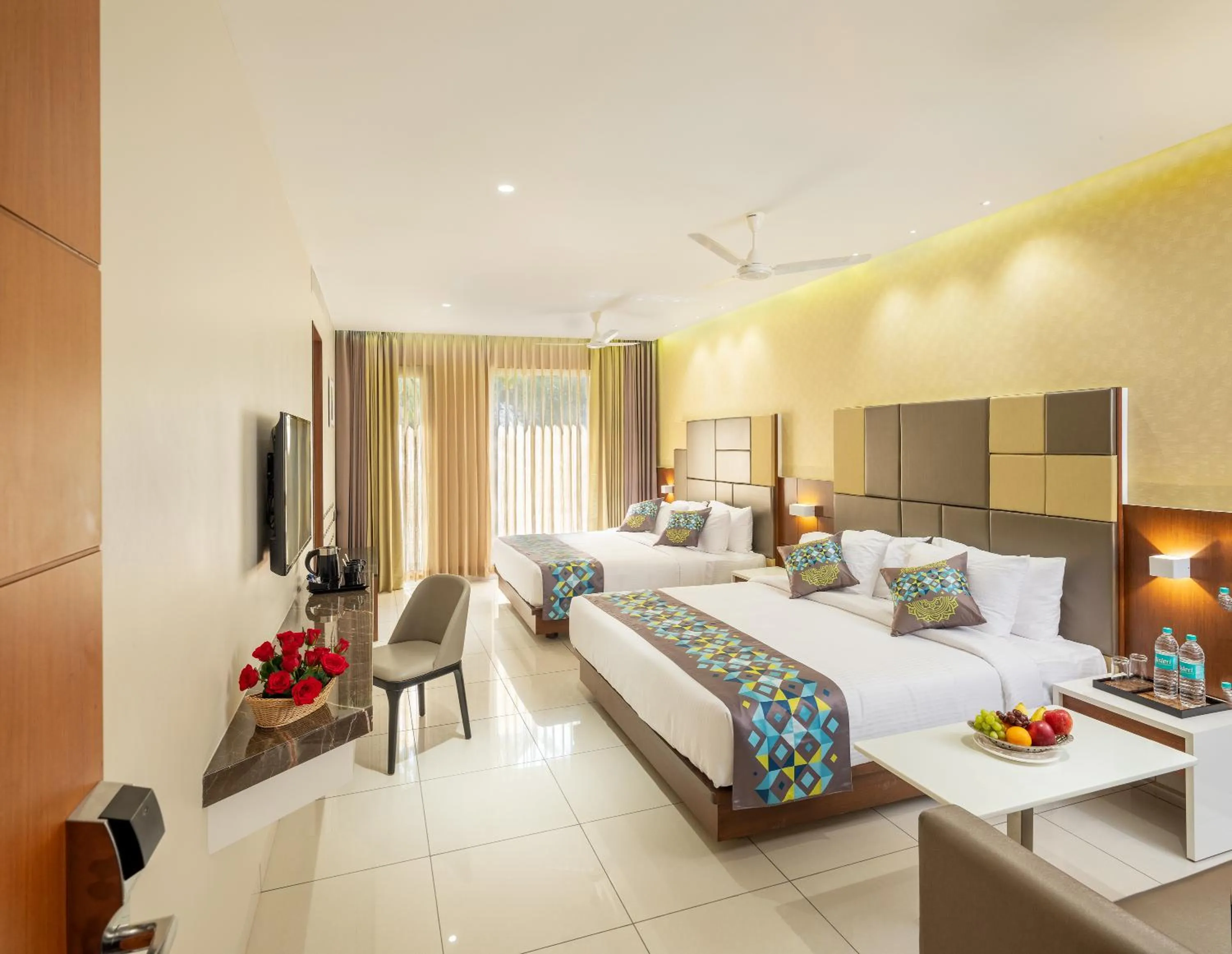Photo of the whole room, Bed in Hotel Divine Fort
