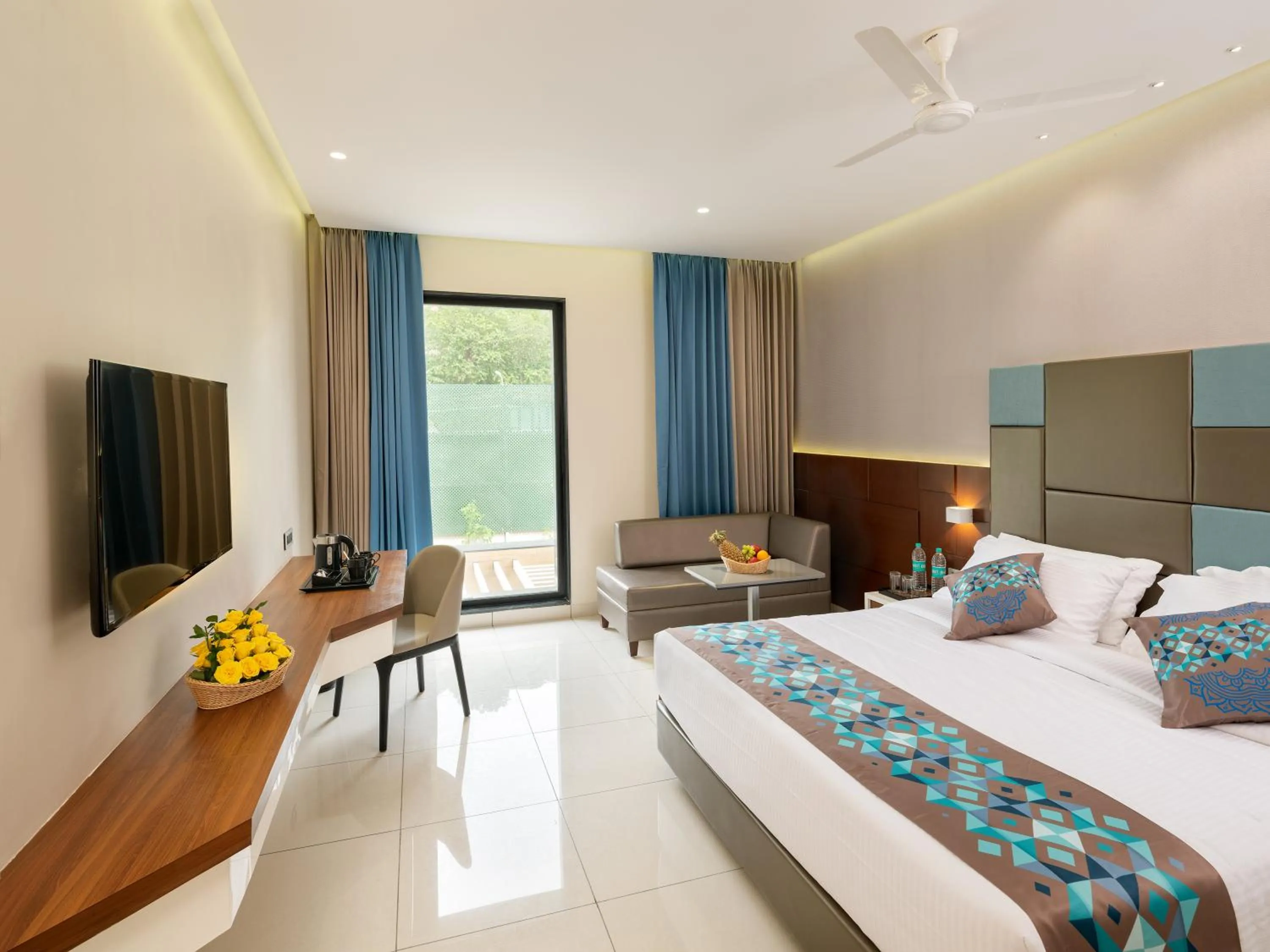 Photo of the whole room, Bed in Hotel Divine Fort