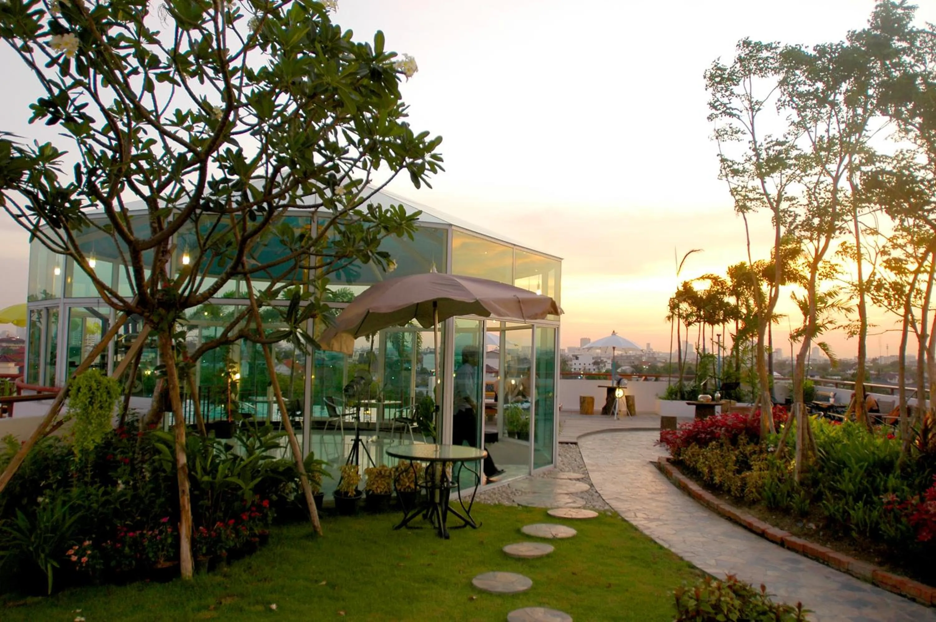 Summer in Bansabai Hostelling International