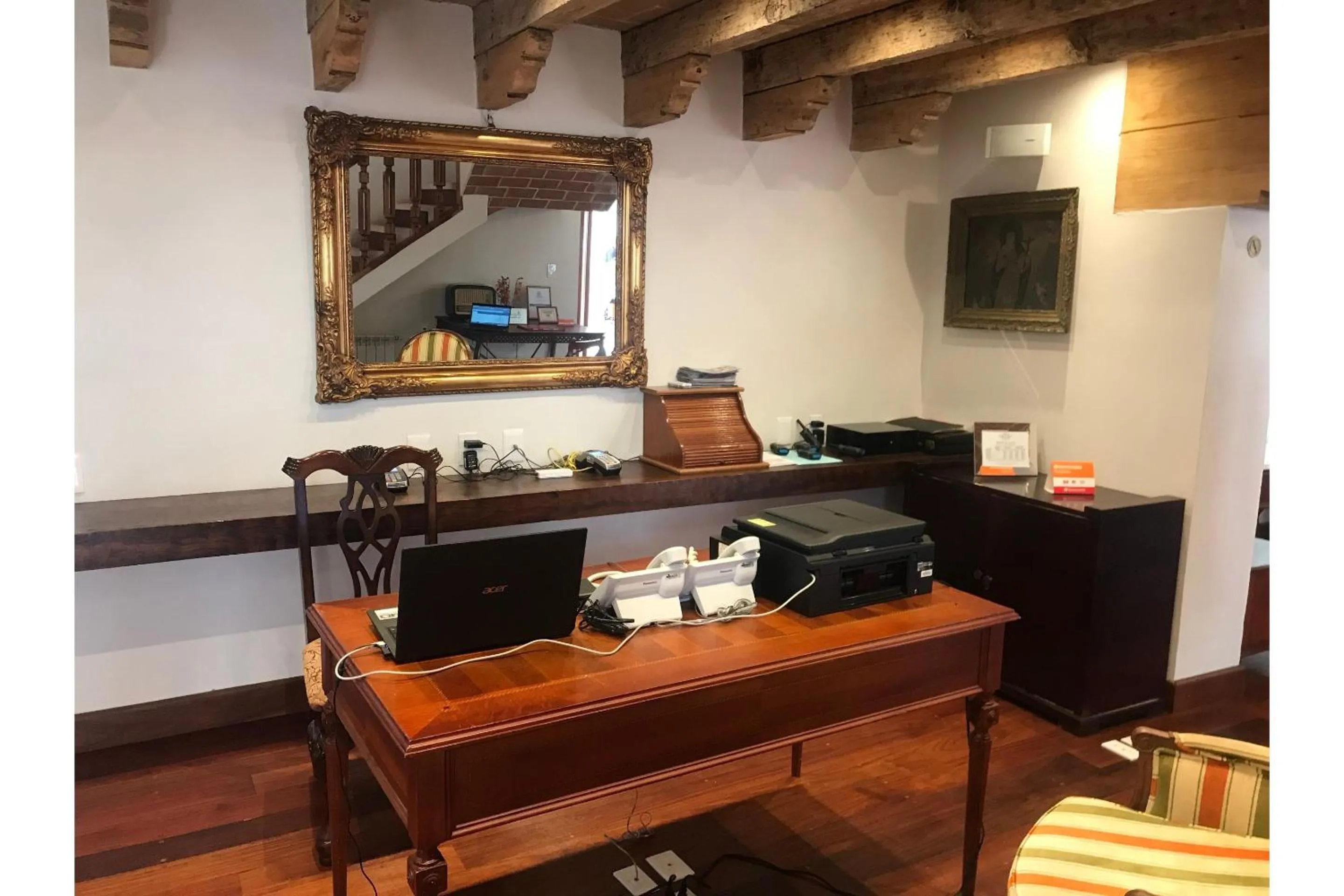 Lobby or reception in Hotel Casa de Familia de San Cristobal