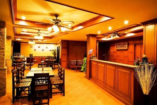 Lobby or reception in Baan Sudarat Hotel