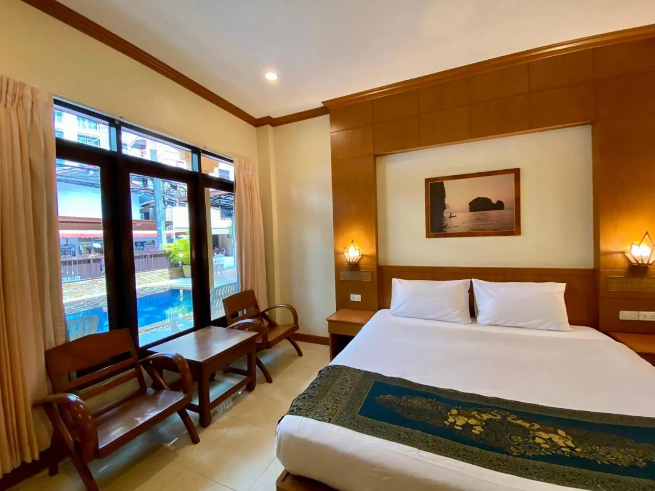 Bedroom, Bed in Baan Sudarat Hotel