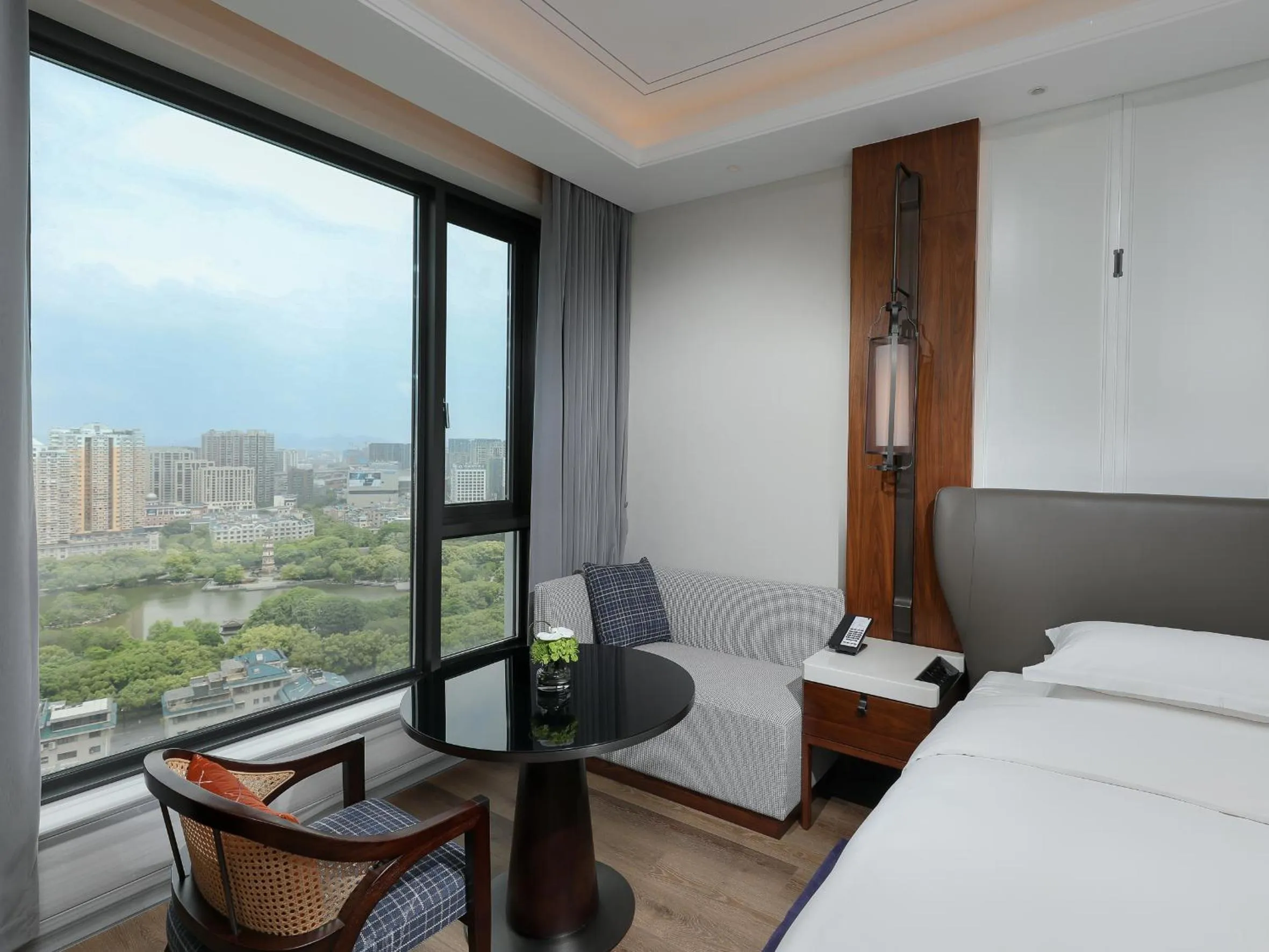View (from property/room), Bed in Kingdom Hotel
