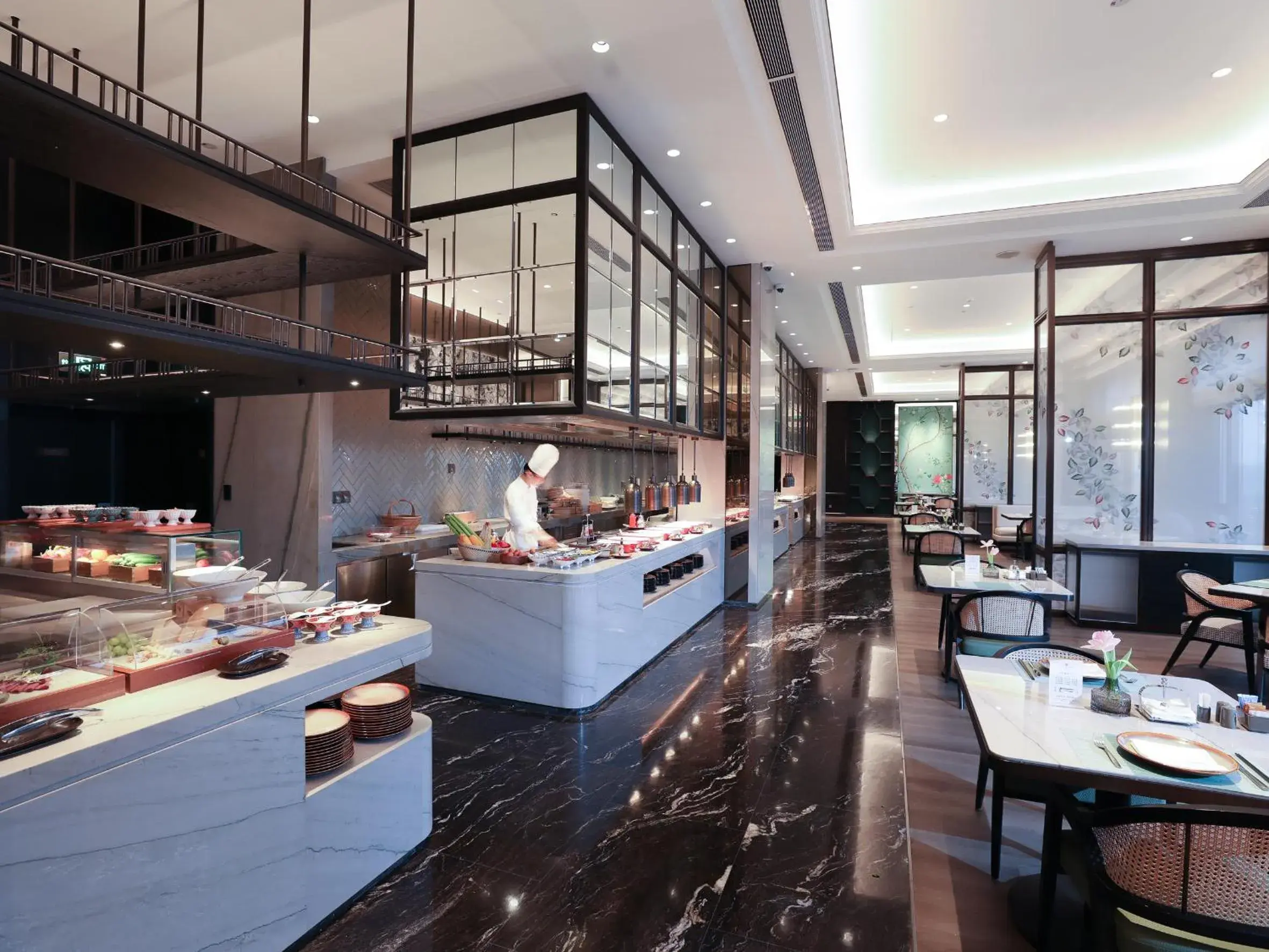 Restaurant/places to eat in Kingdom Hotel Restaurant/places to eat in Kingdom Hotel