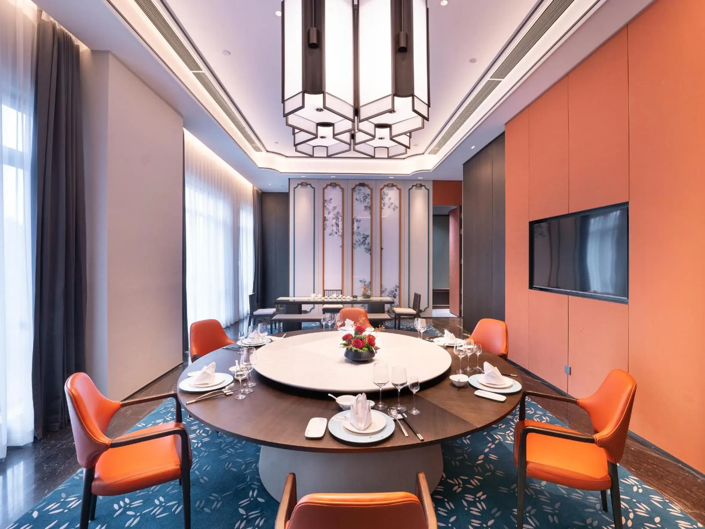 Restaurant/places to eat in Kingdom Hotel Restaurant/places to eat in Kingdom Hotel