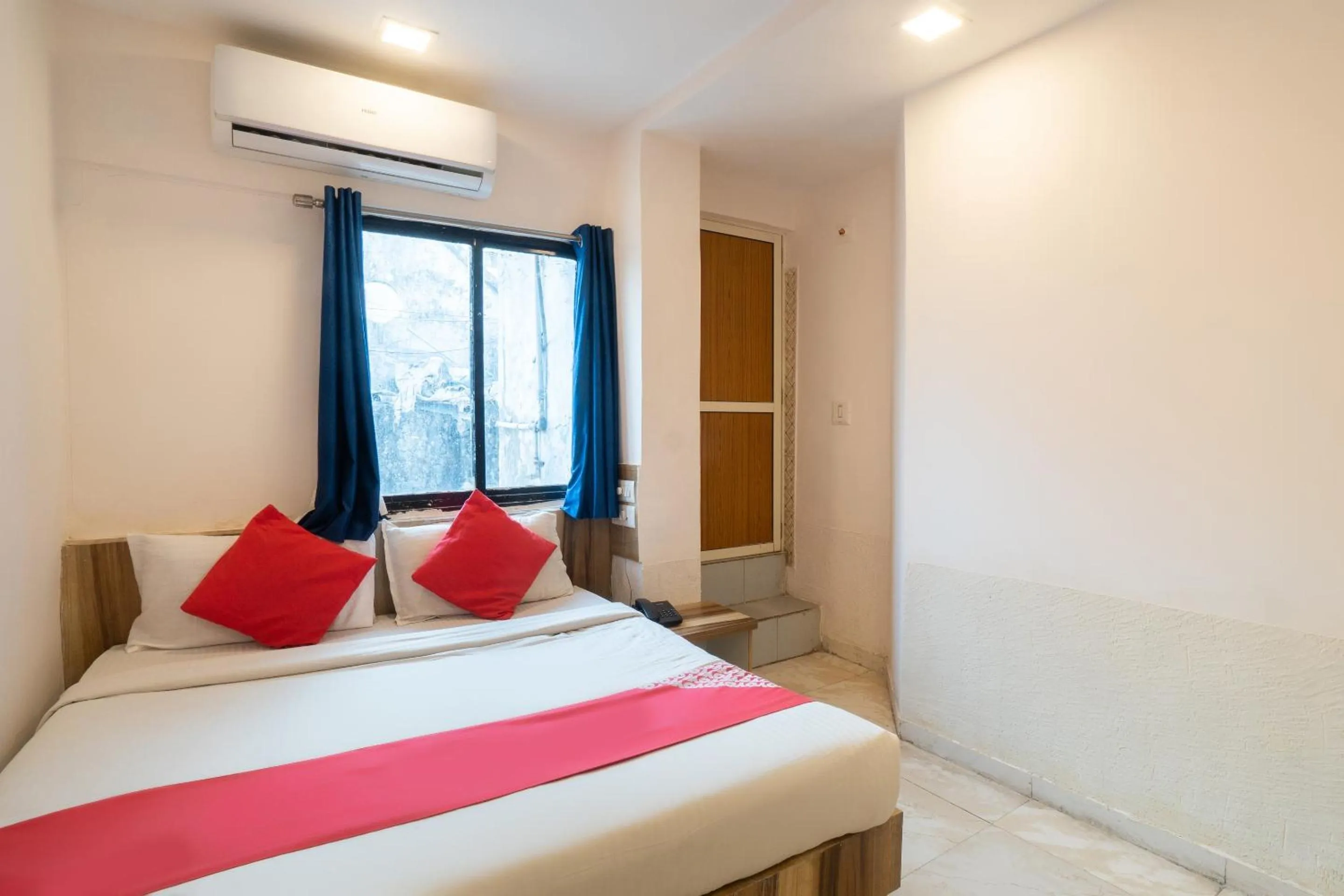 Bedroom in Hotel O Swell