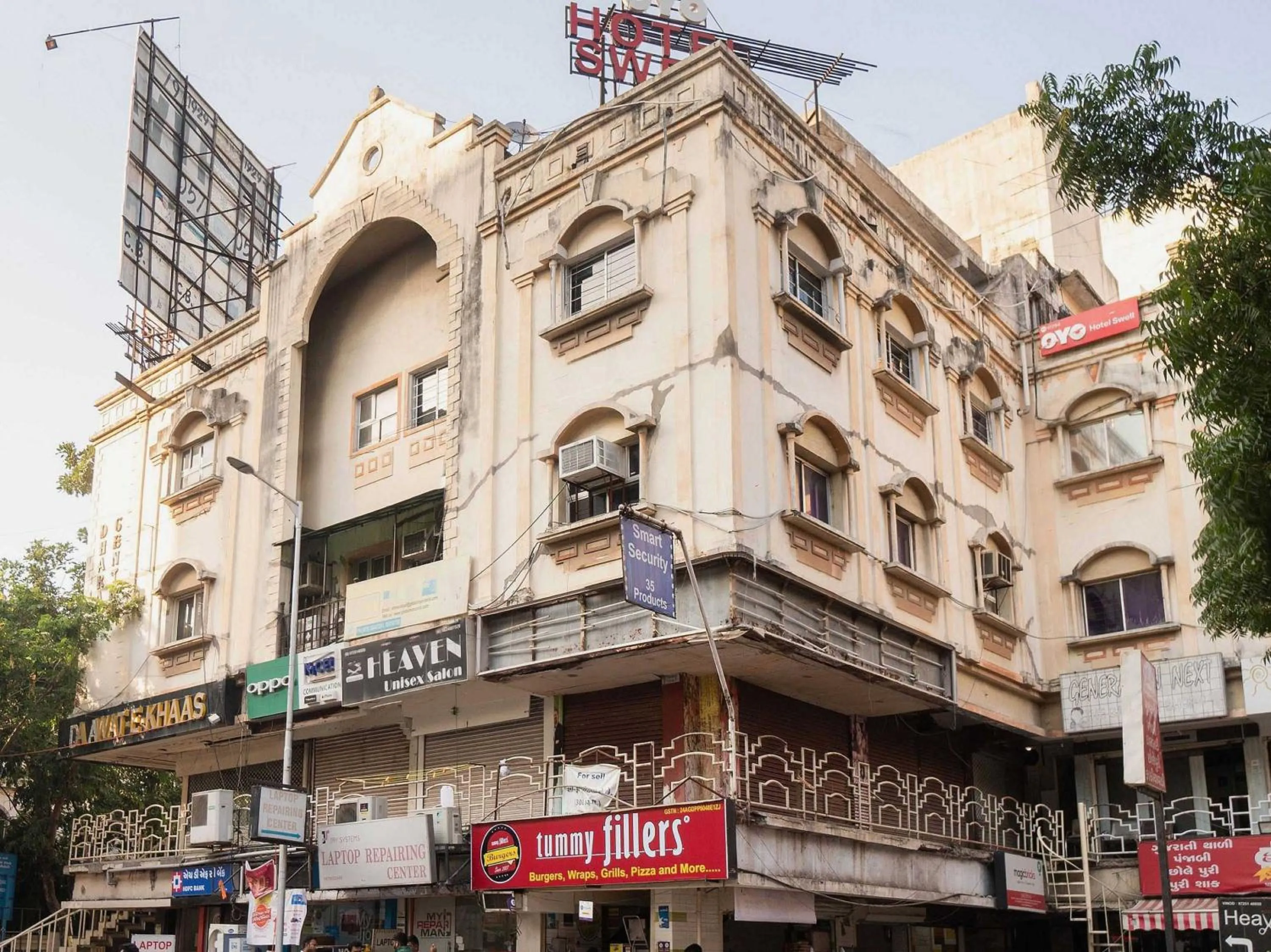 Facade/entrance in Hotel O Swell