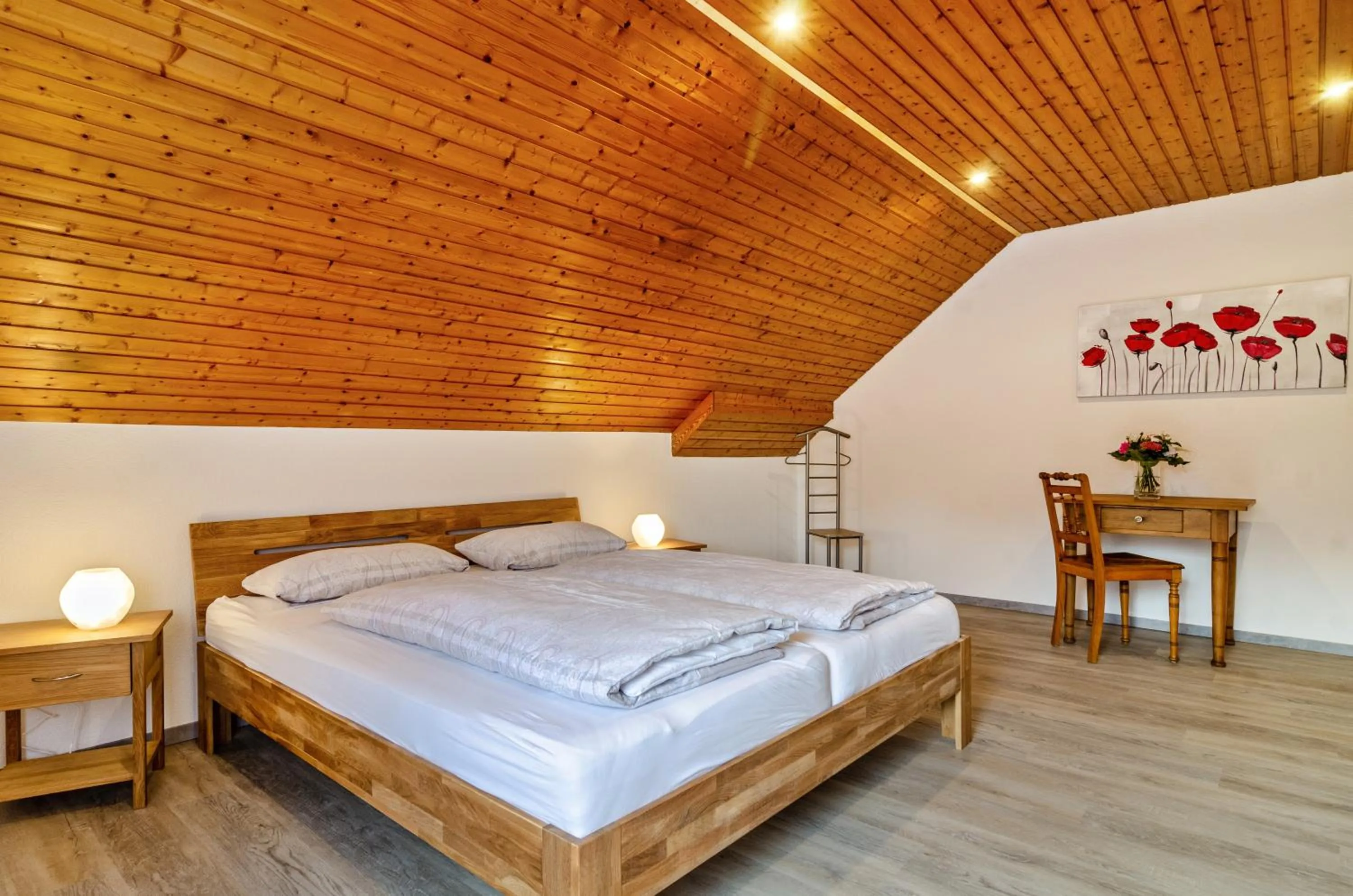 Property building, Bed in Jeglehof