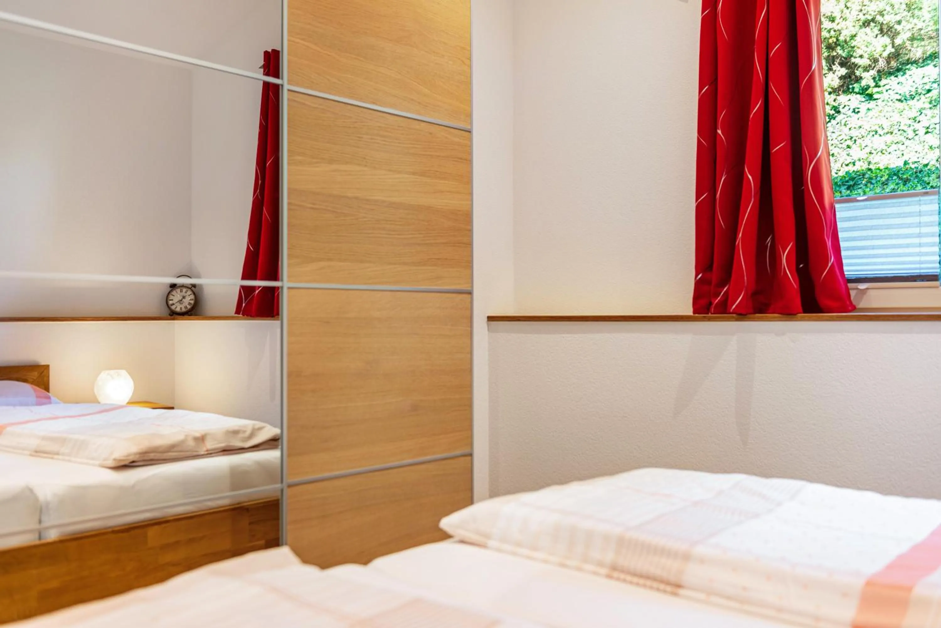 Property building, Bed in Jeglehof