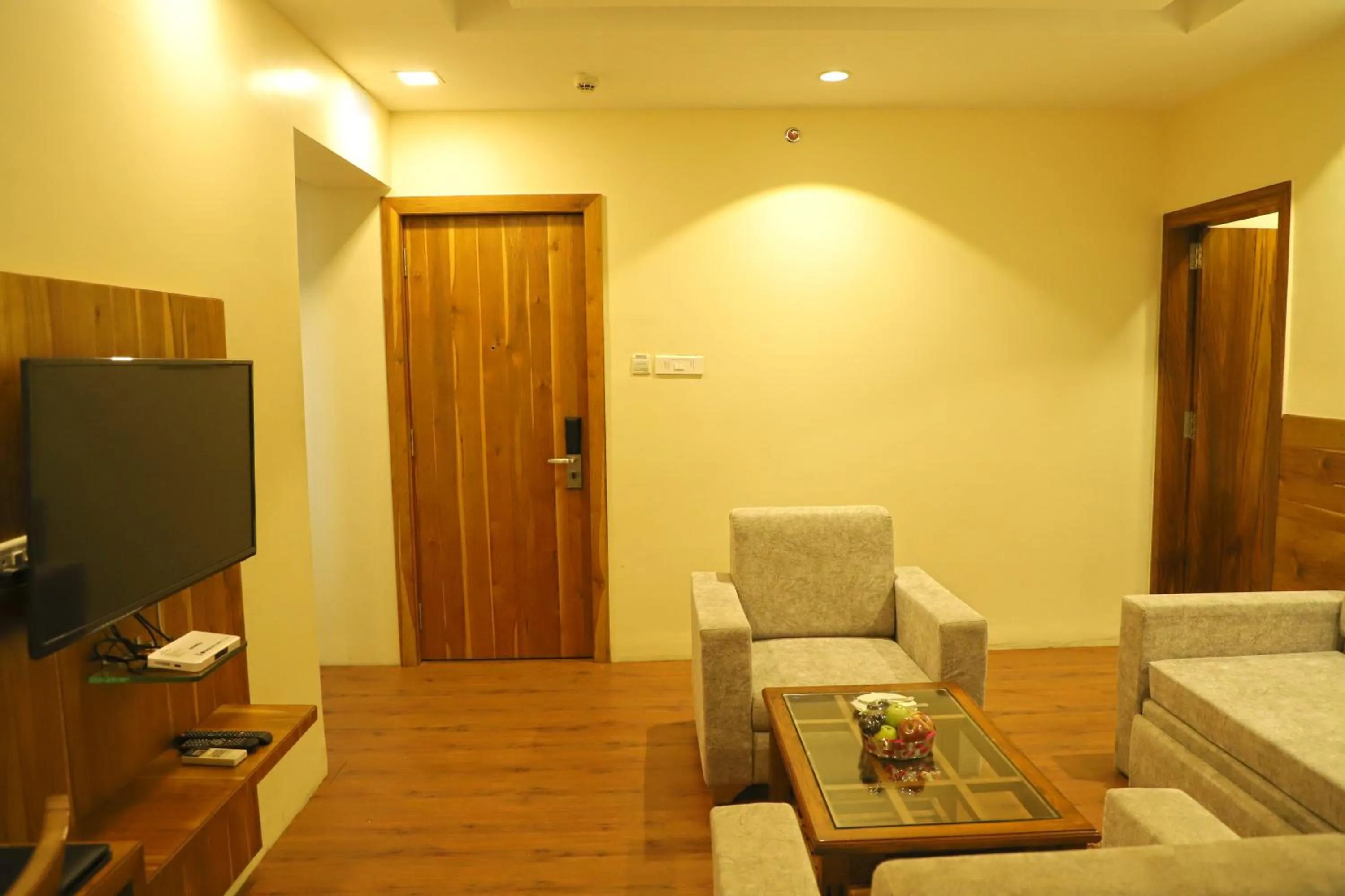 On-site shops in Sai Neem Tree Hotel