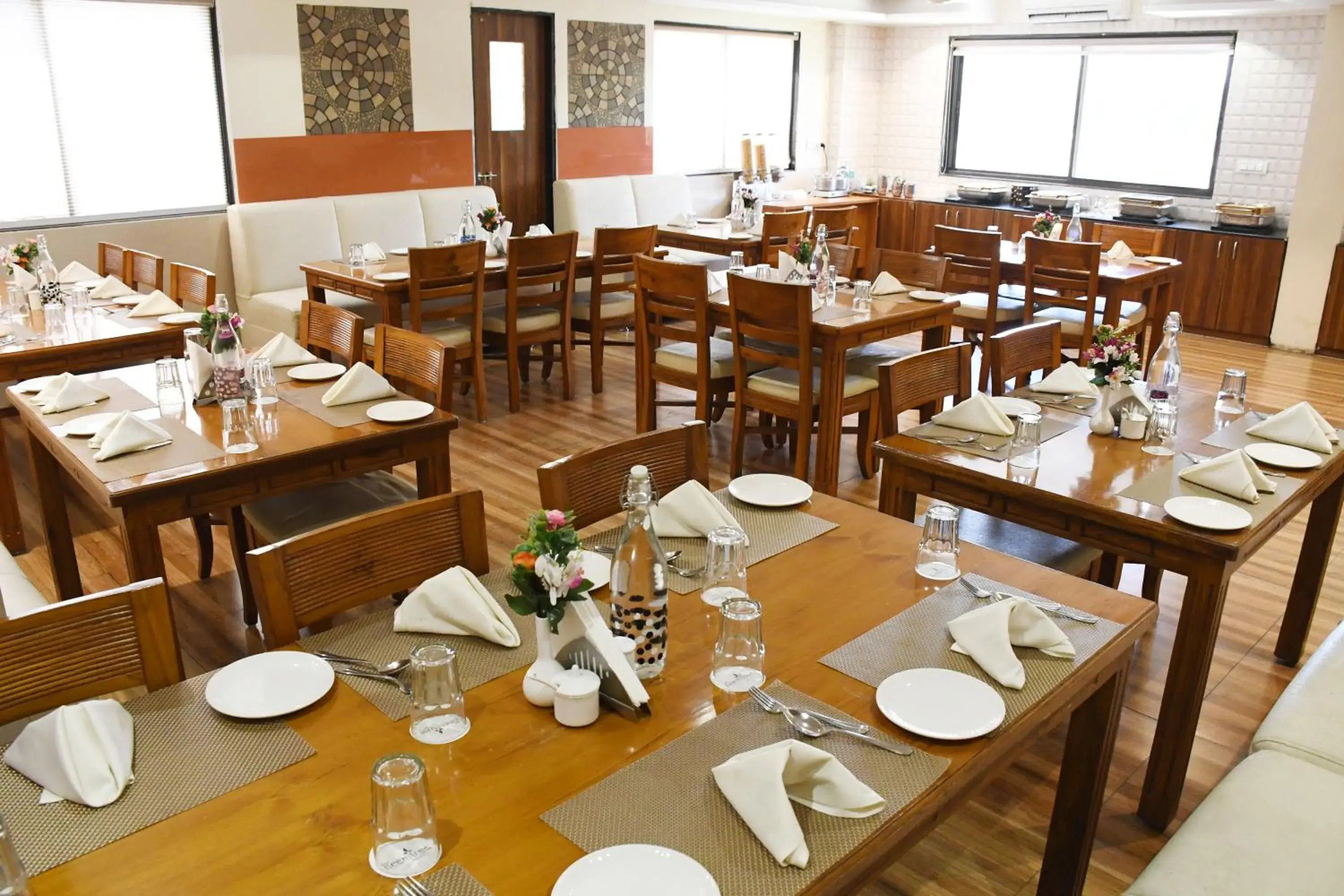Restaurant/places to eat in Sai Neem Tree Hotel Restaurant/places to eat in Sai Neem Tree Hotel