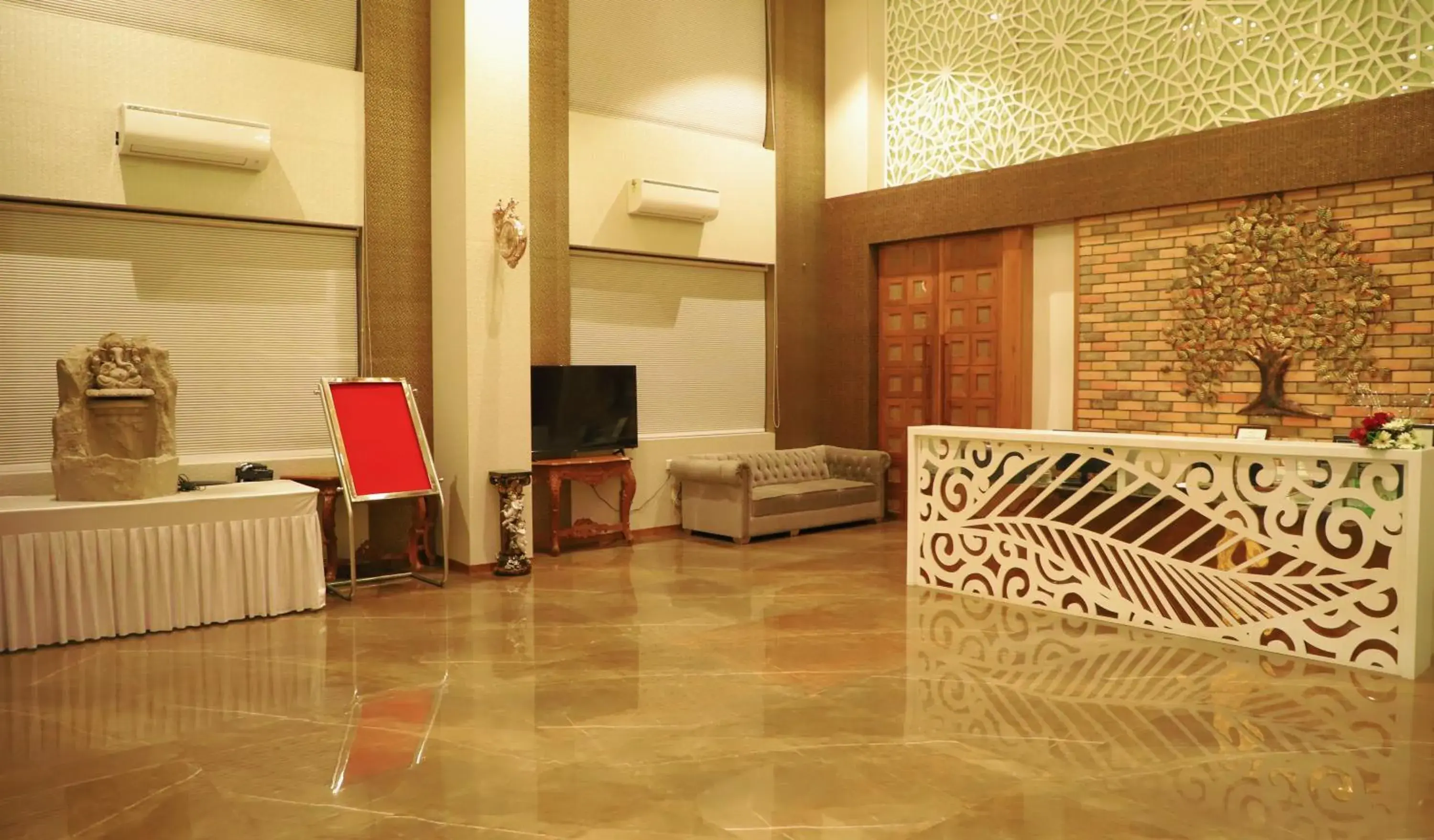 Lobby or reception in Sai Neem Tree Hotel Lobby or reception in Sai Neem Tree Hotel