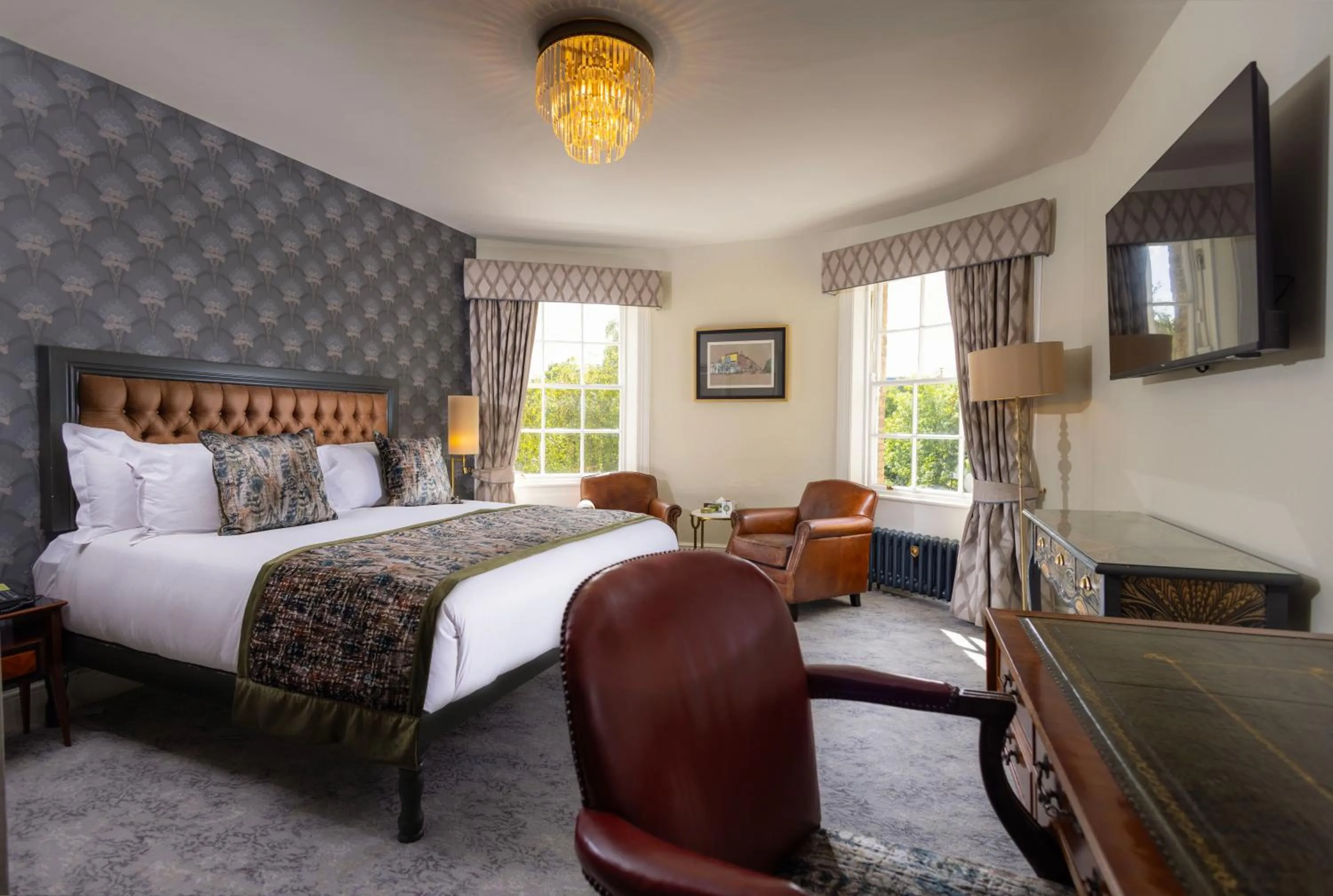 Bedroom, Bed in Stauntons on the Green Hotel