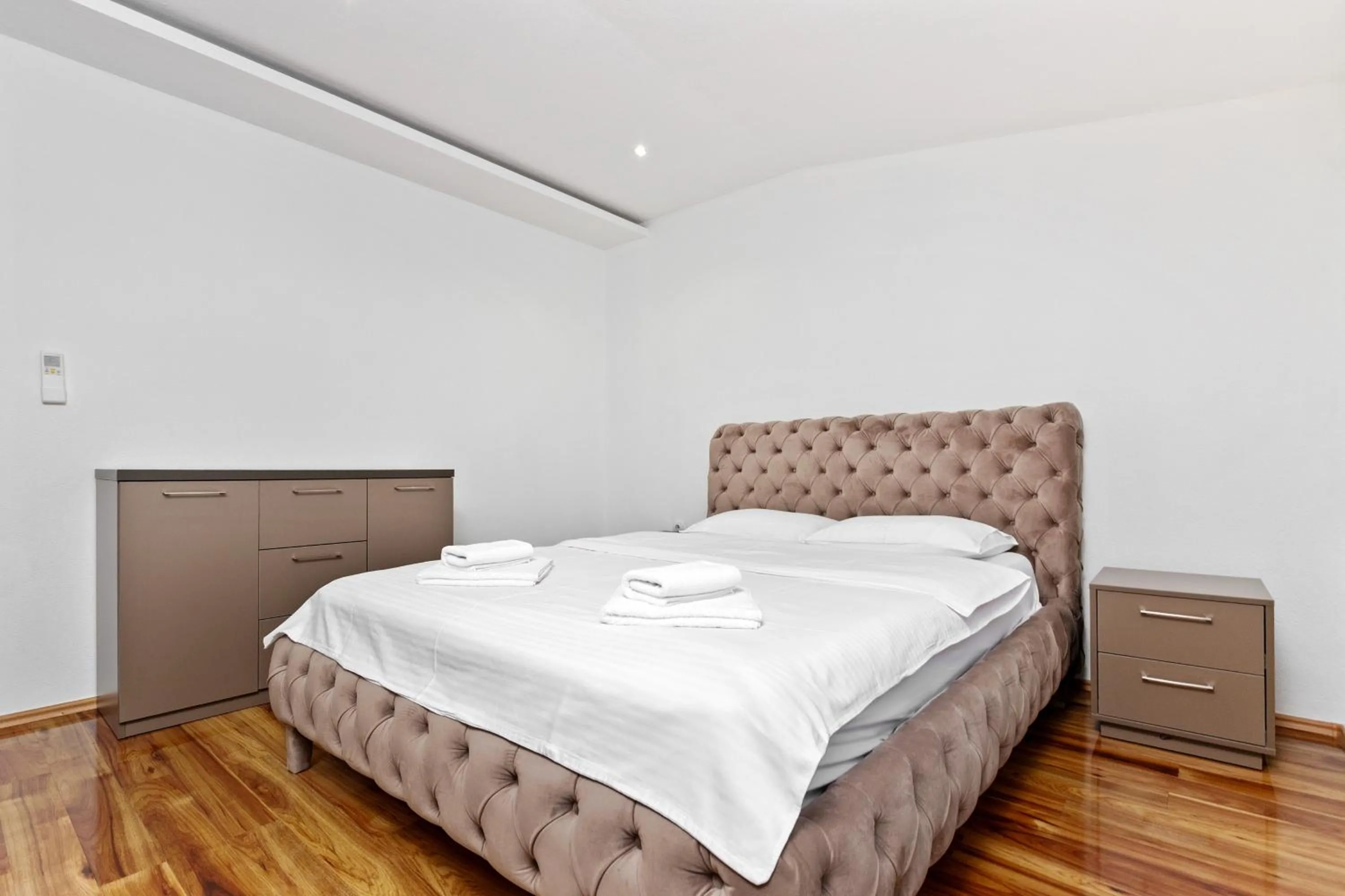 Bed in Apartments Dončić