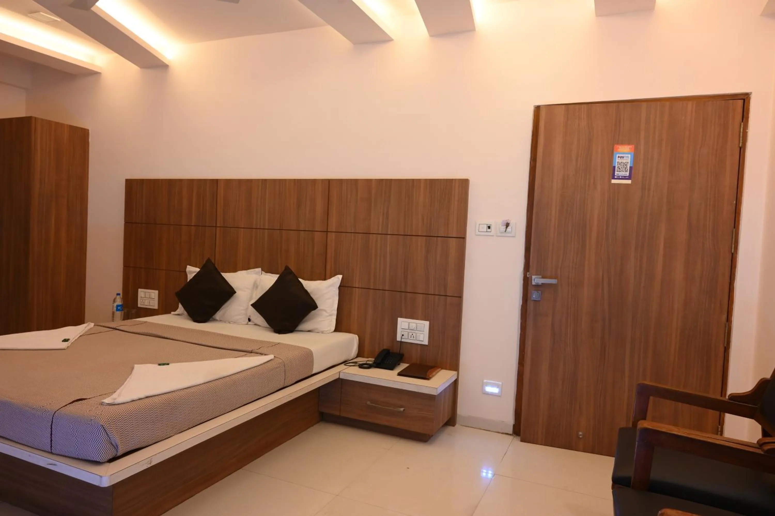 Bed in Hotel Ramkrishna Inn