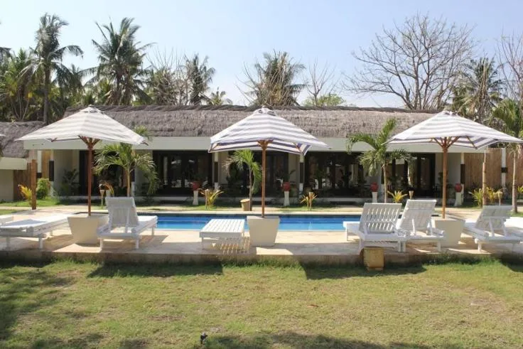 Swimming pool in Kaluku Gili Resort