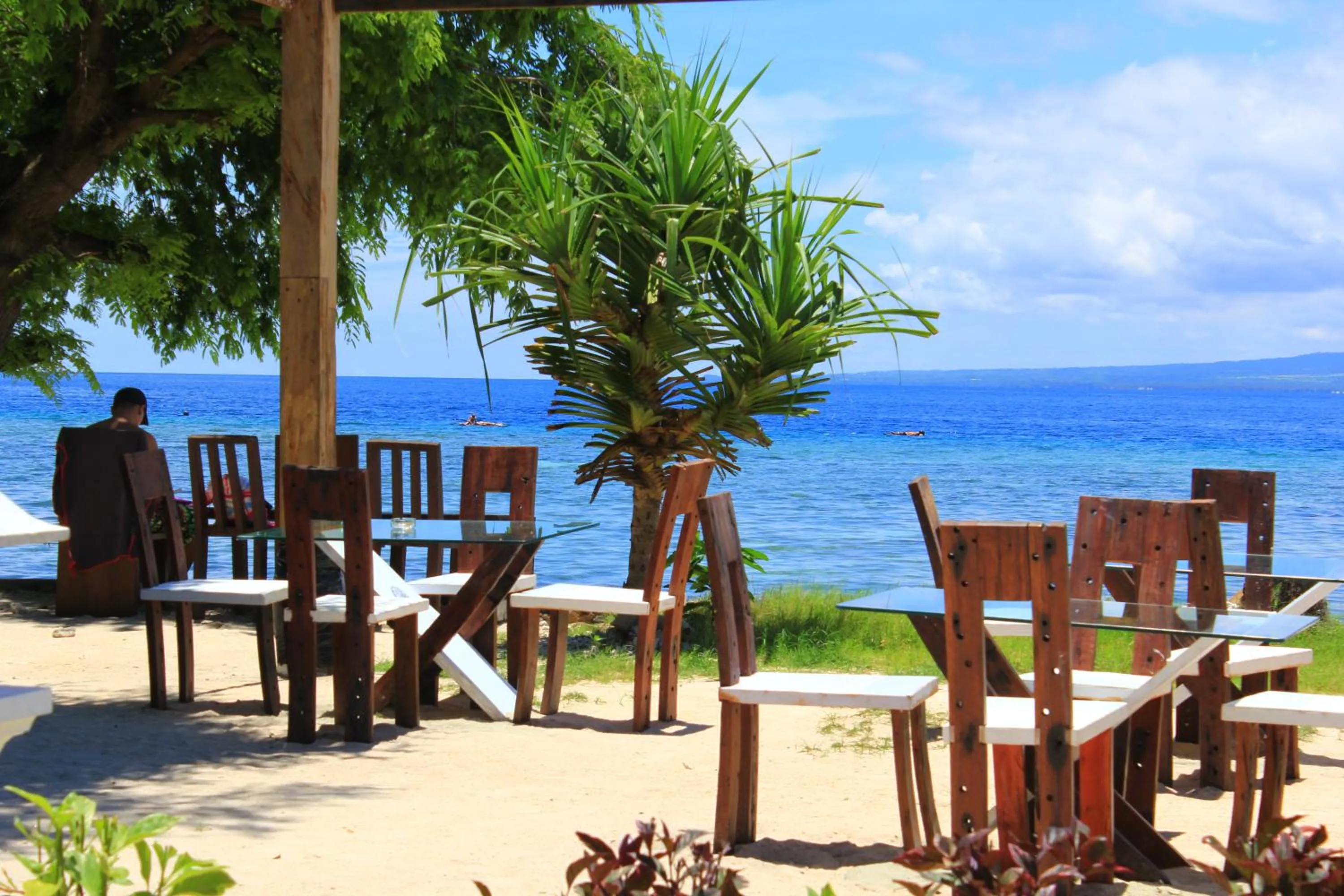 Restaurant/places to eat in Kaluku Gili Resort