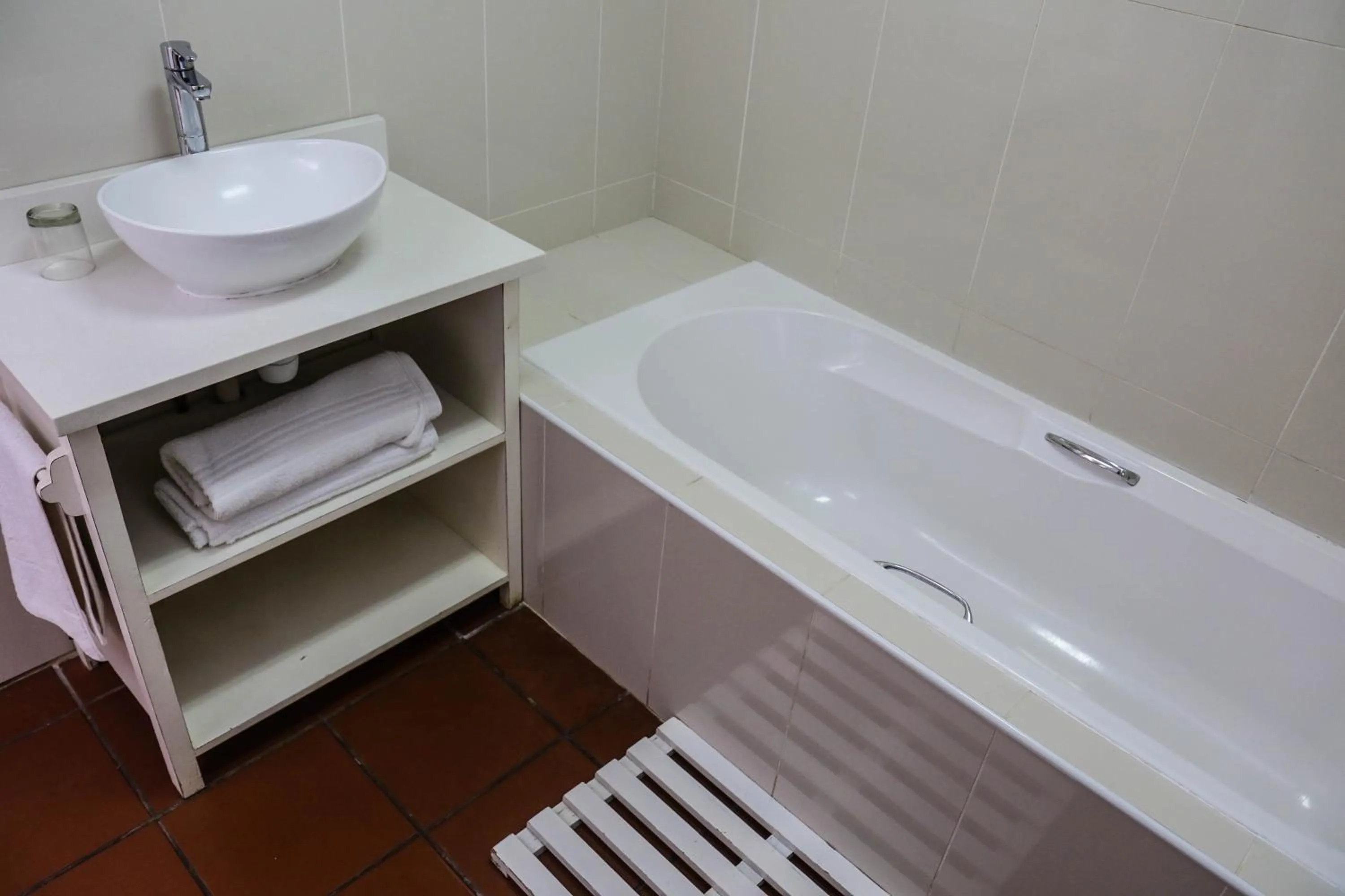 Bathroom in Newcastle Country Lodge