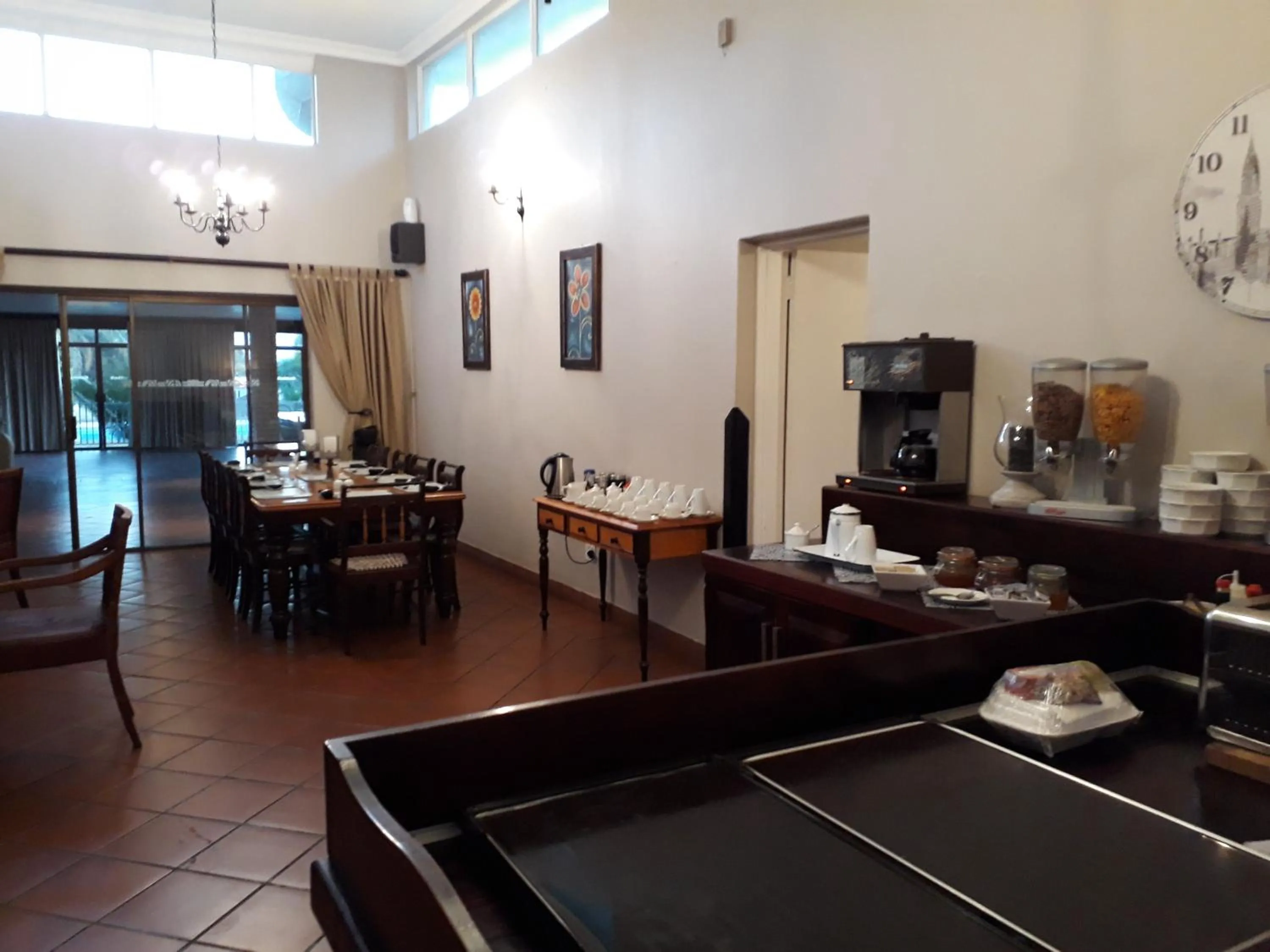 Breakfast in Newcastle Country Lodge