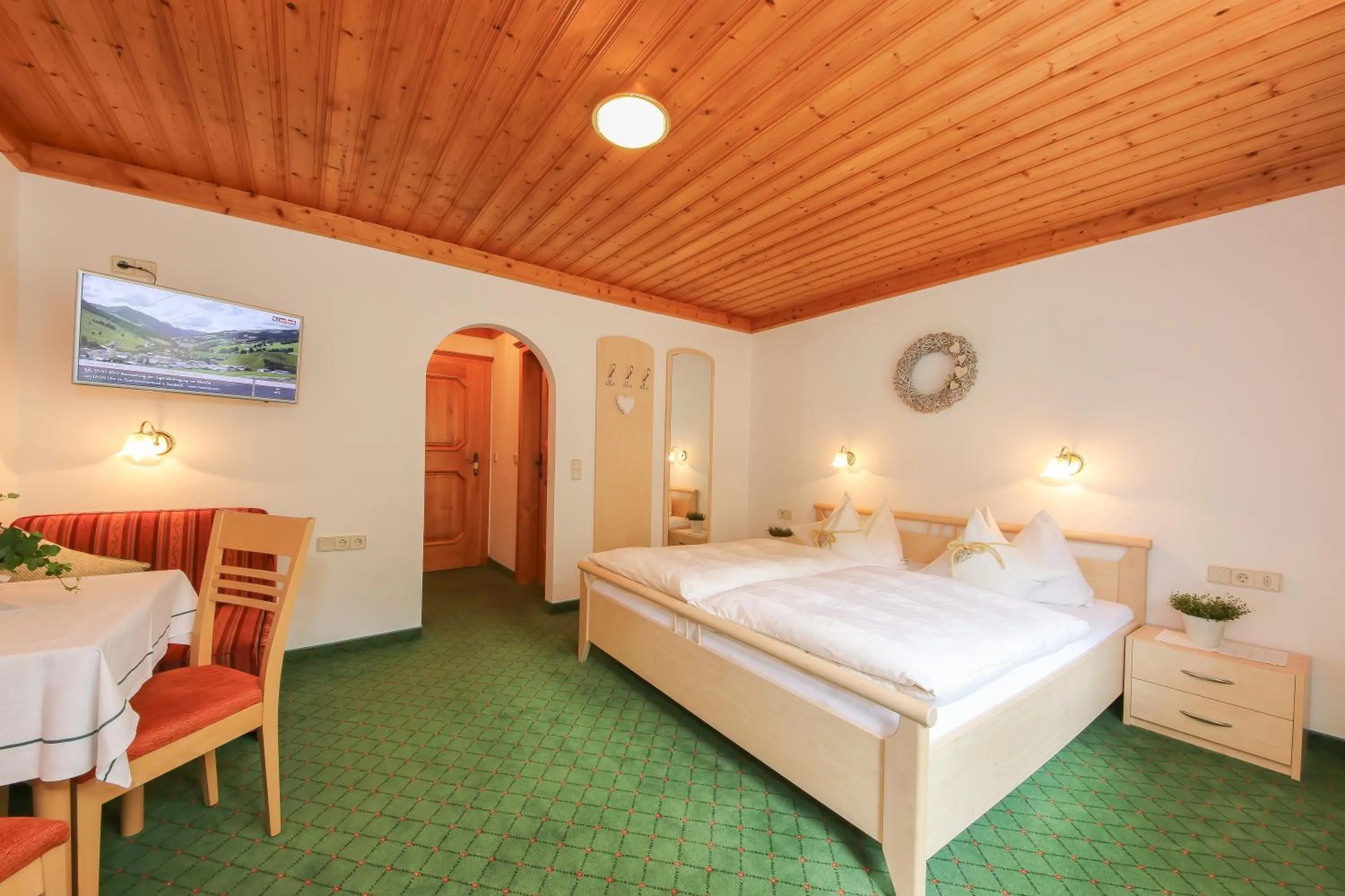 Bedroom, Bed in Haus Spieleck
