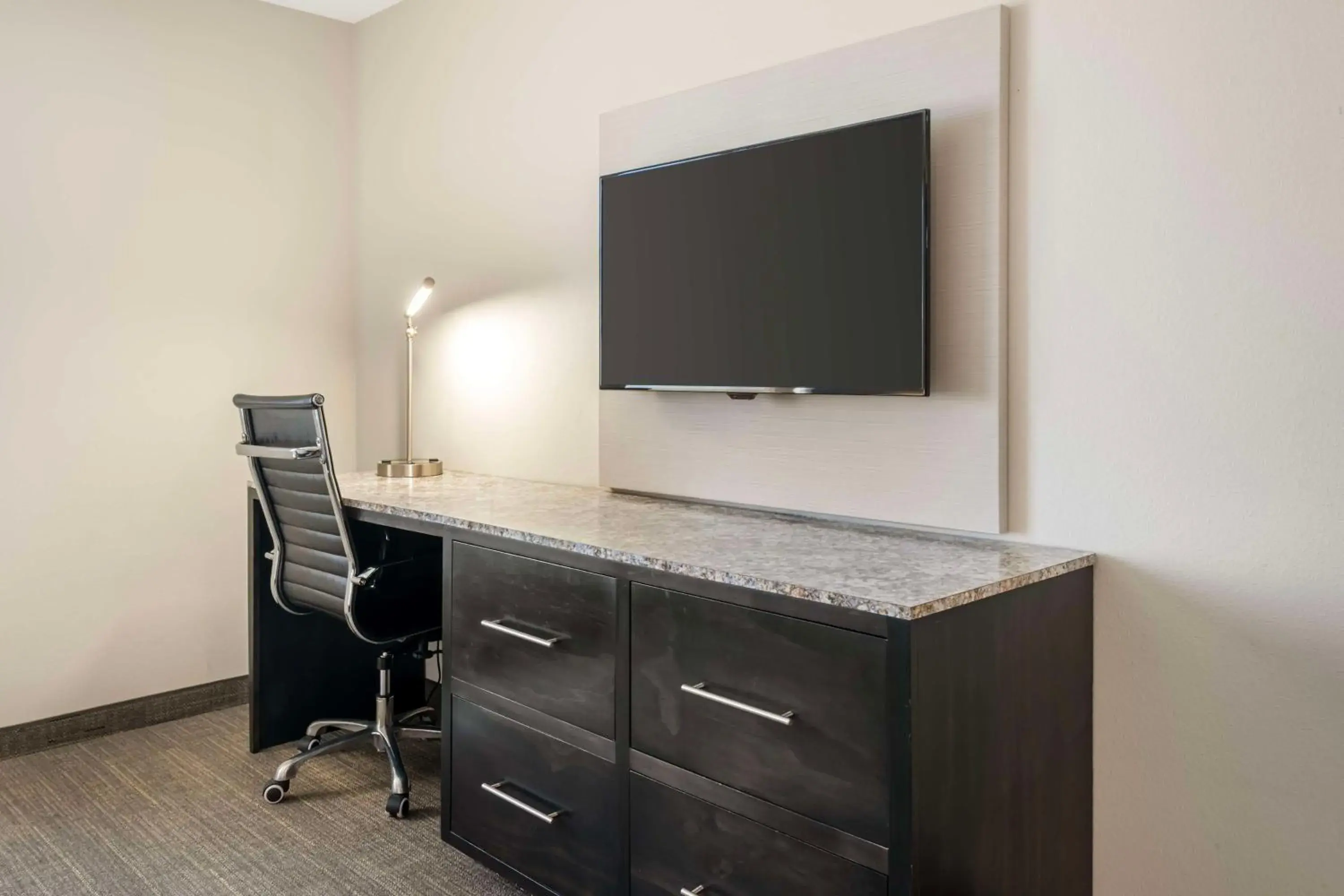 Bedroom in Magnolia Pointe; BW Signature Collection Bedroom in Magnolia Pointe; BW Signature Collection