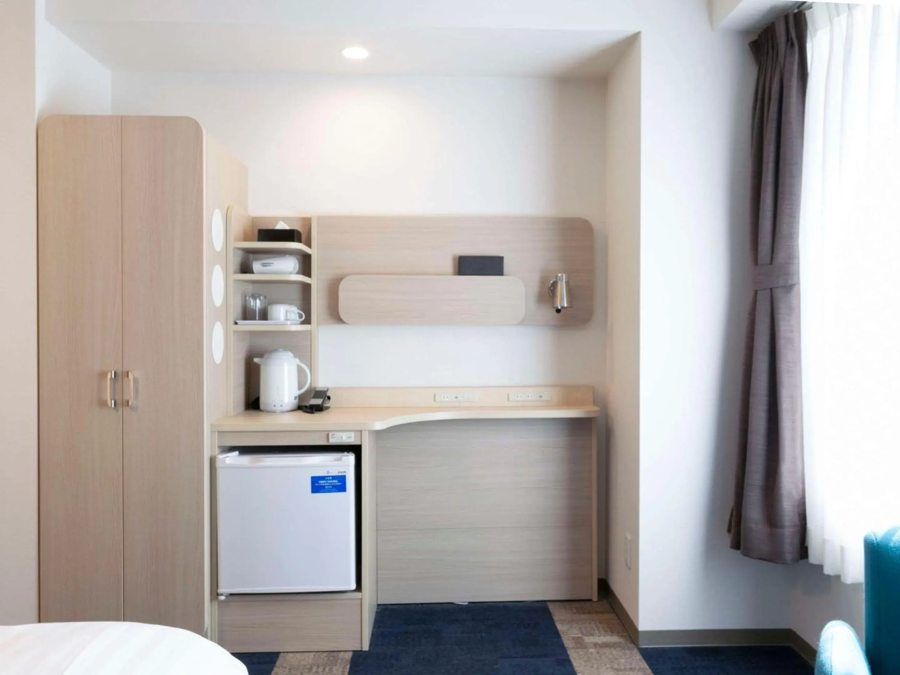 Bedroom, Bed in Comfort Hotel ERA Kobe Sannomiya Bedroom, Bed in Comfort Hotel ERA Kobe Sannomiya