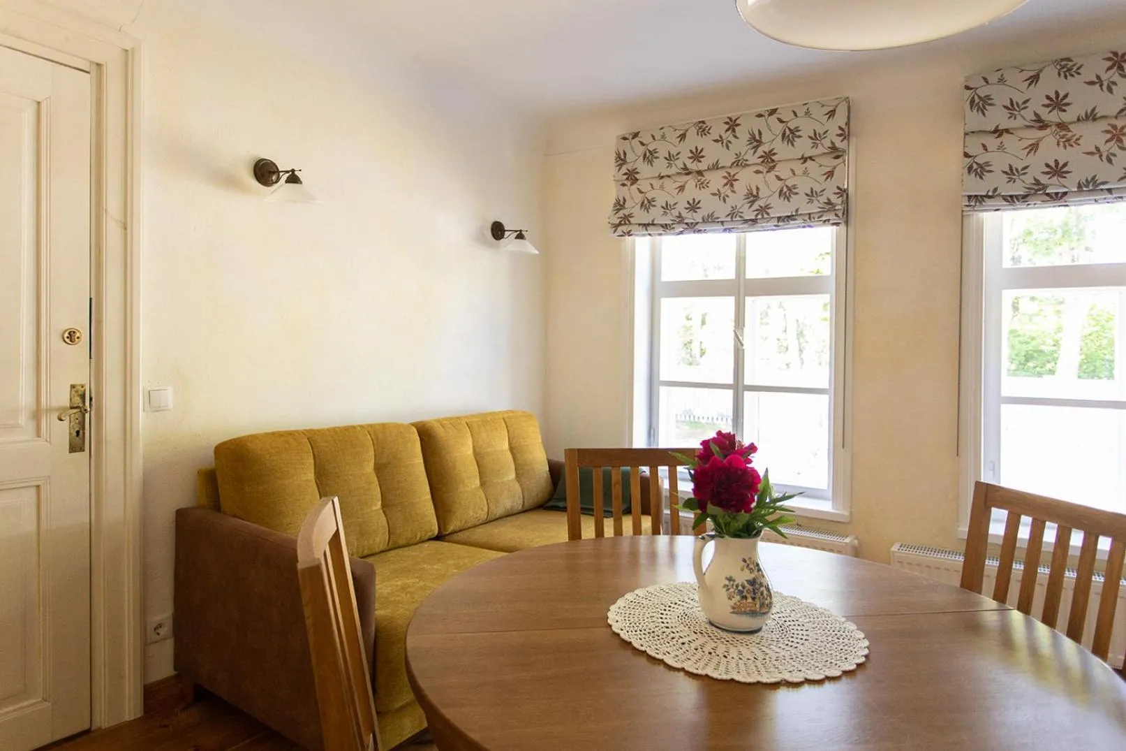 Living room in Allee Apartments