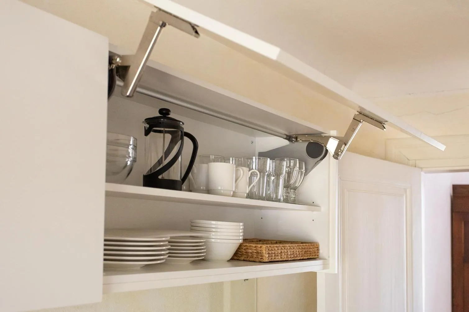 Coffee/tea facilities in Allee Apartments