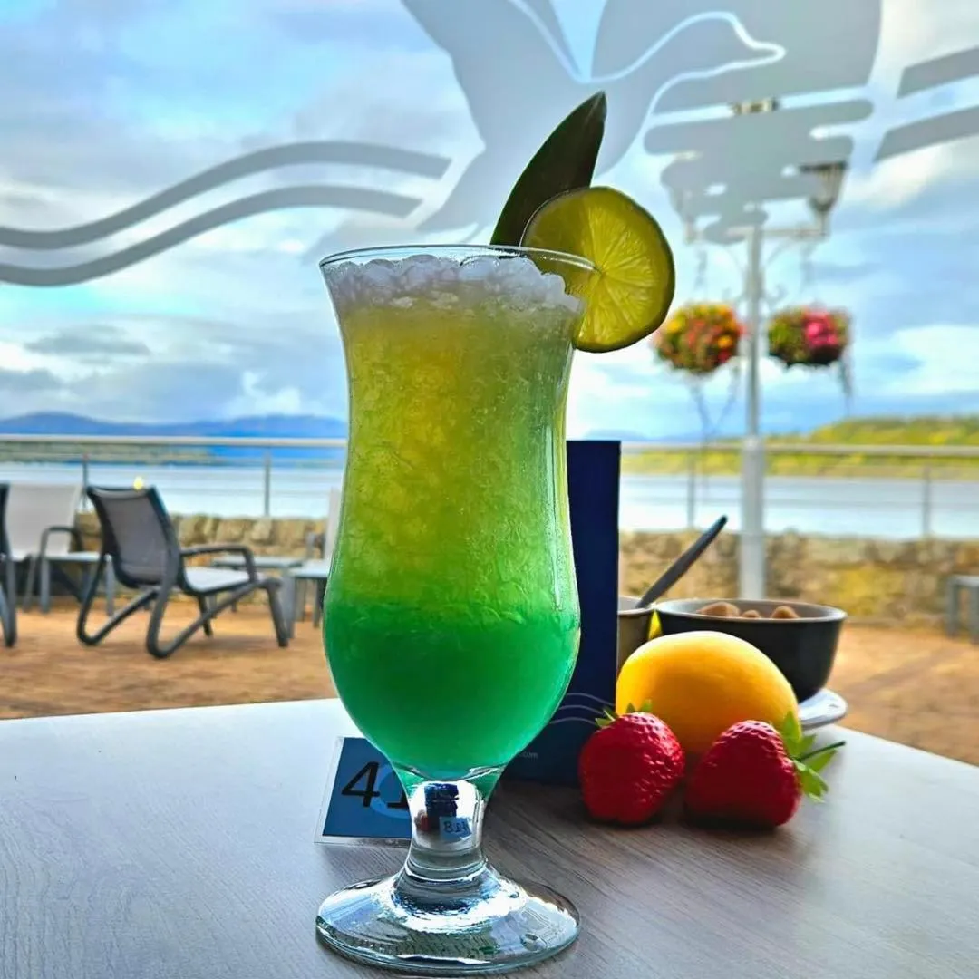 Duck Bay Hotel & Restaurant