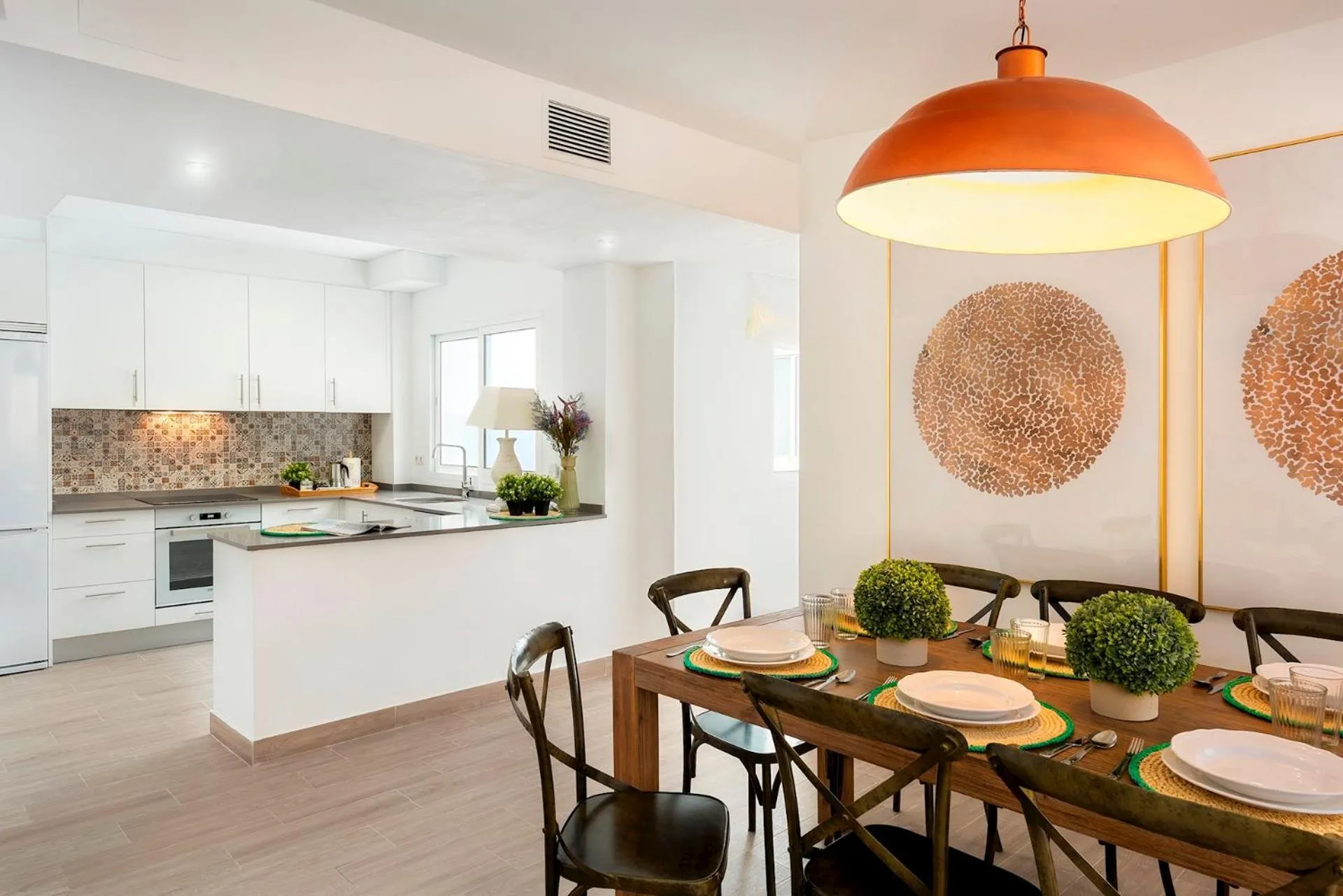 Kitchen or kitchenette in Genteel Home Plaza de las Flores